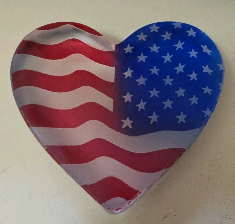 Fenton Art Glass Patriotic USA Flag Heart Shaped Paperweight Land That I Love
