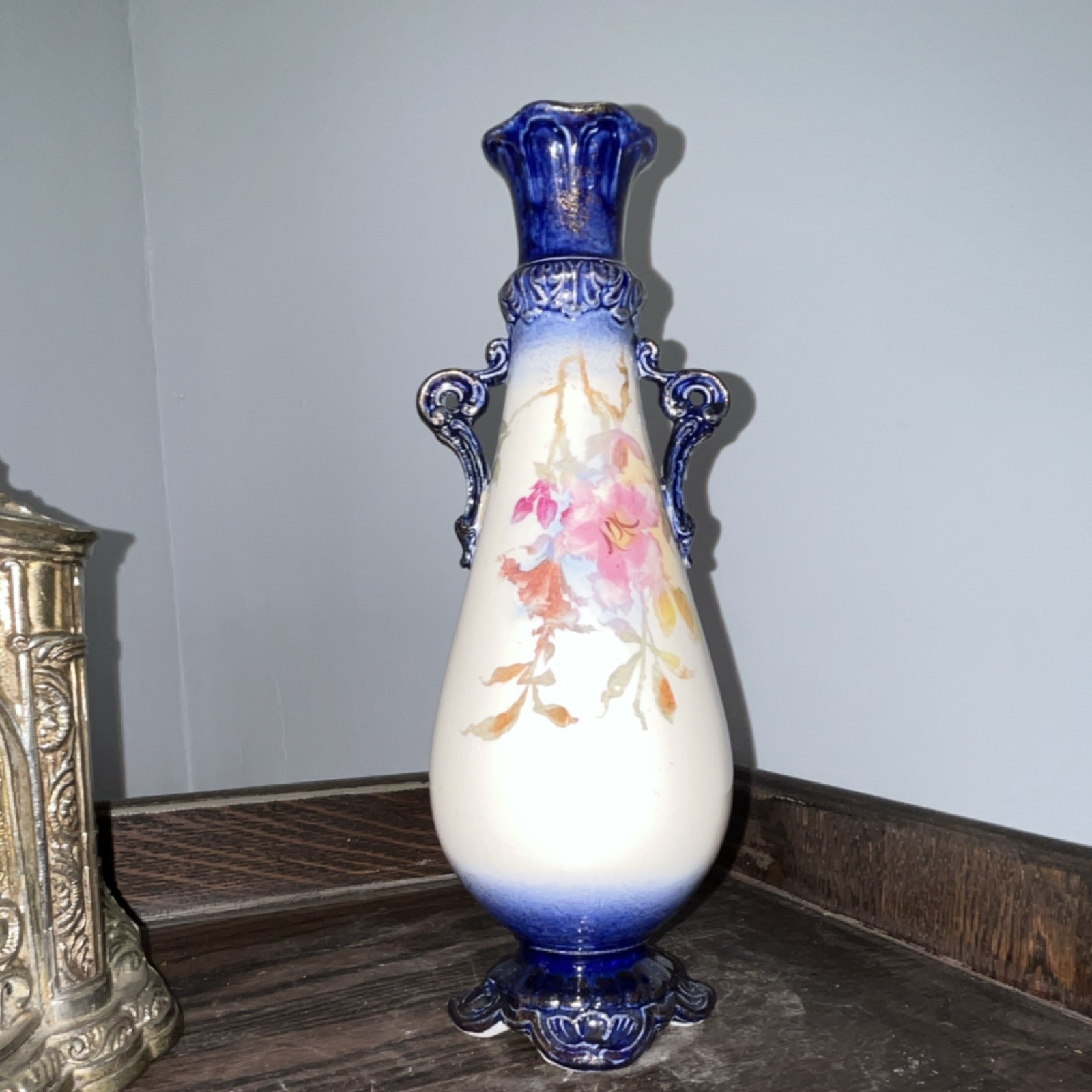 Blue White PORCELAIN Floral Vase Hand Painted Flowers Glossy Decorative MPN 111