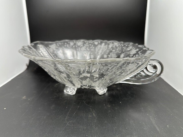 Cambridge Rose Point. Footed Oblong Bowl. 3900/65.