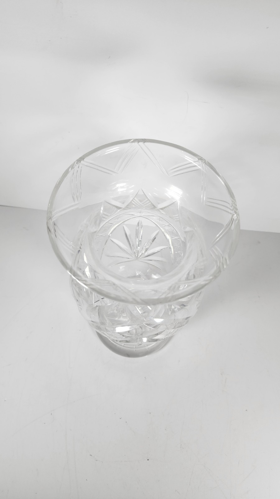 Large 10 3/4″ Cut Glass Crystal Vase Clear Floral Etched Starburst VTG Stunning!
