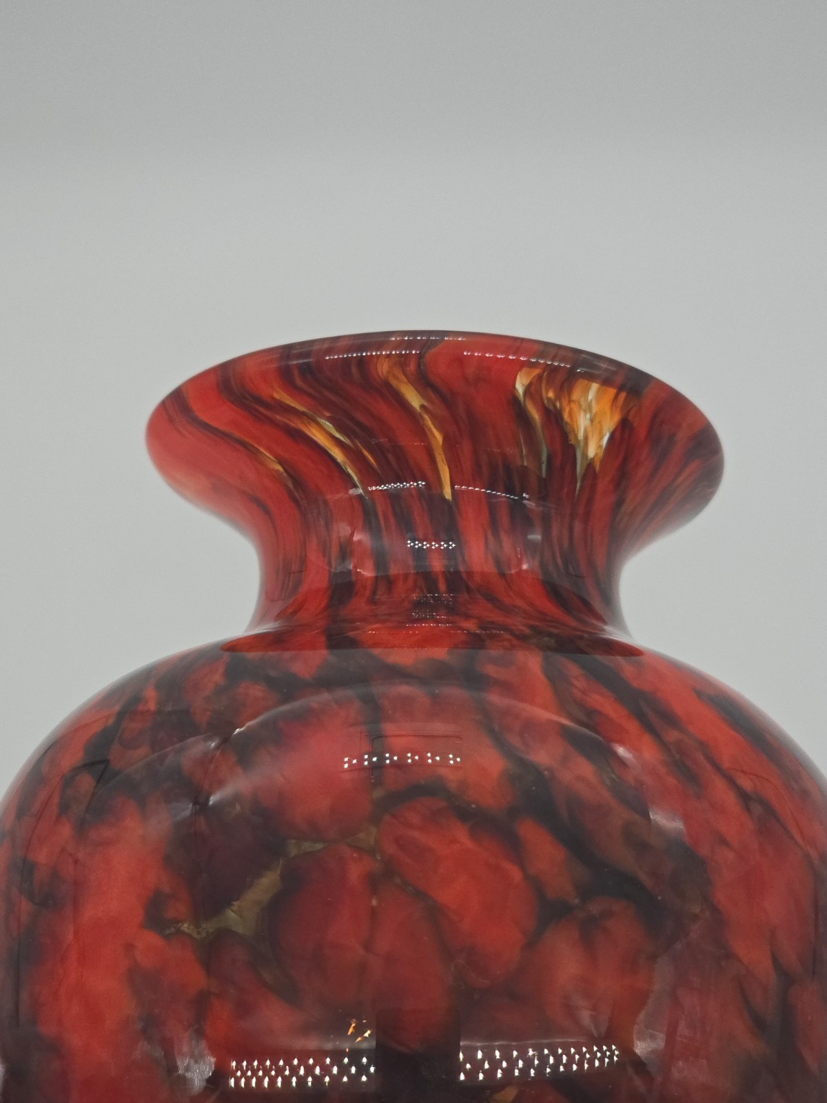 Vintage MURANO STYLE Cauldron Inferno Squat Vase (5½”w x 3¾”t) Studio Art Glass