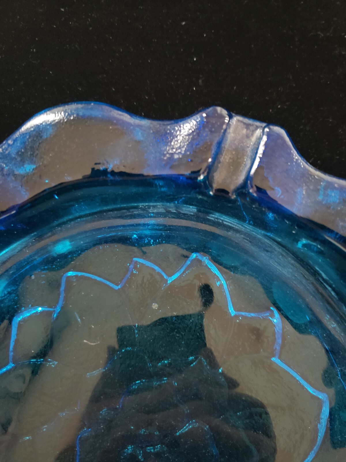 Vintage Heavy Blue Indiana Glass Ashtray Floral Bottom Tiara Lotus 4.6 lb 9.5 in
