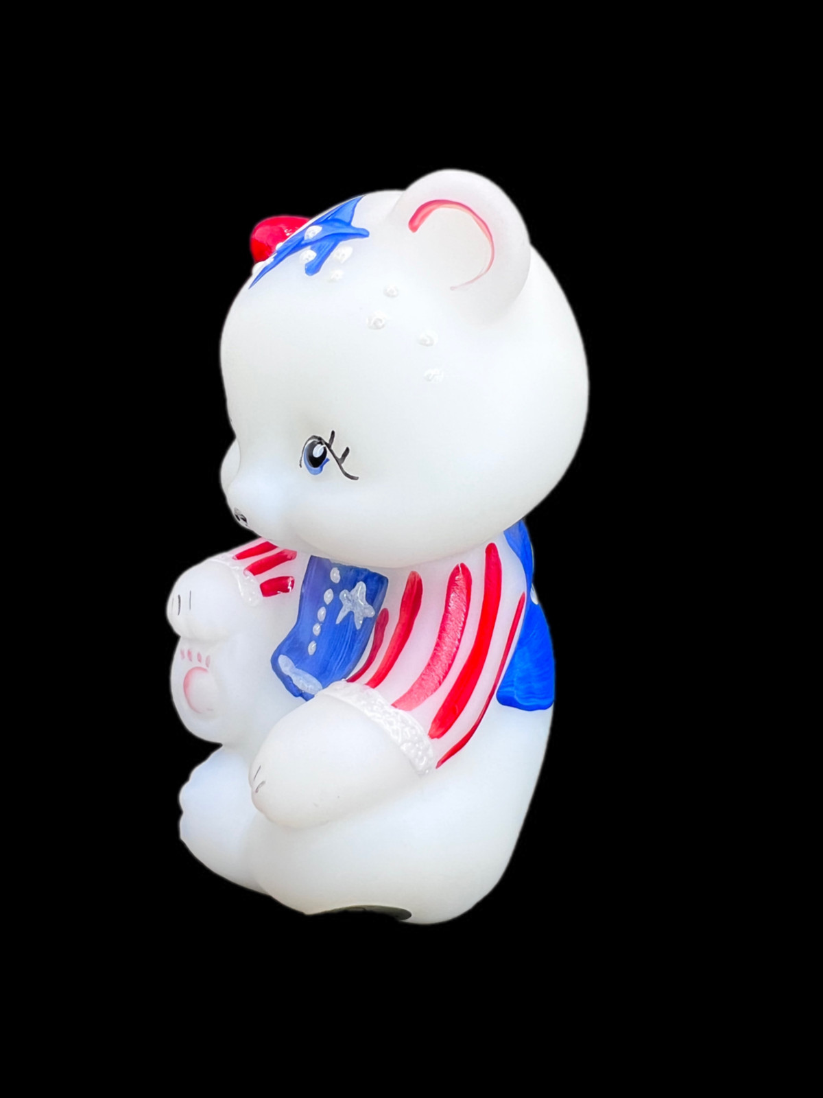 Fenton 2001 Sitting Bear Patriotic Stars and Stripes White Satin Glass Signed