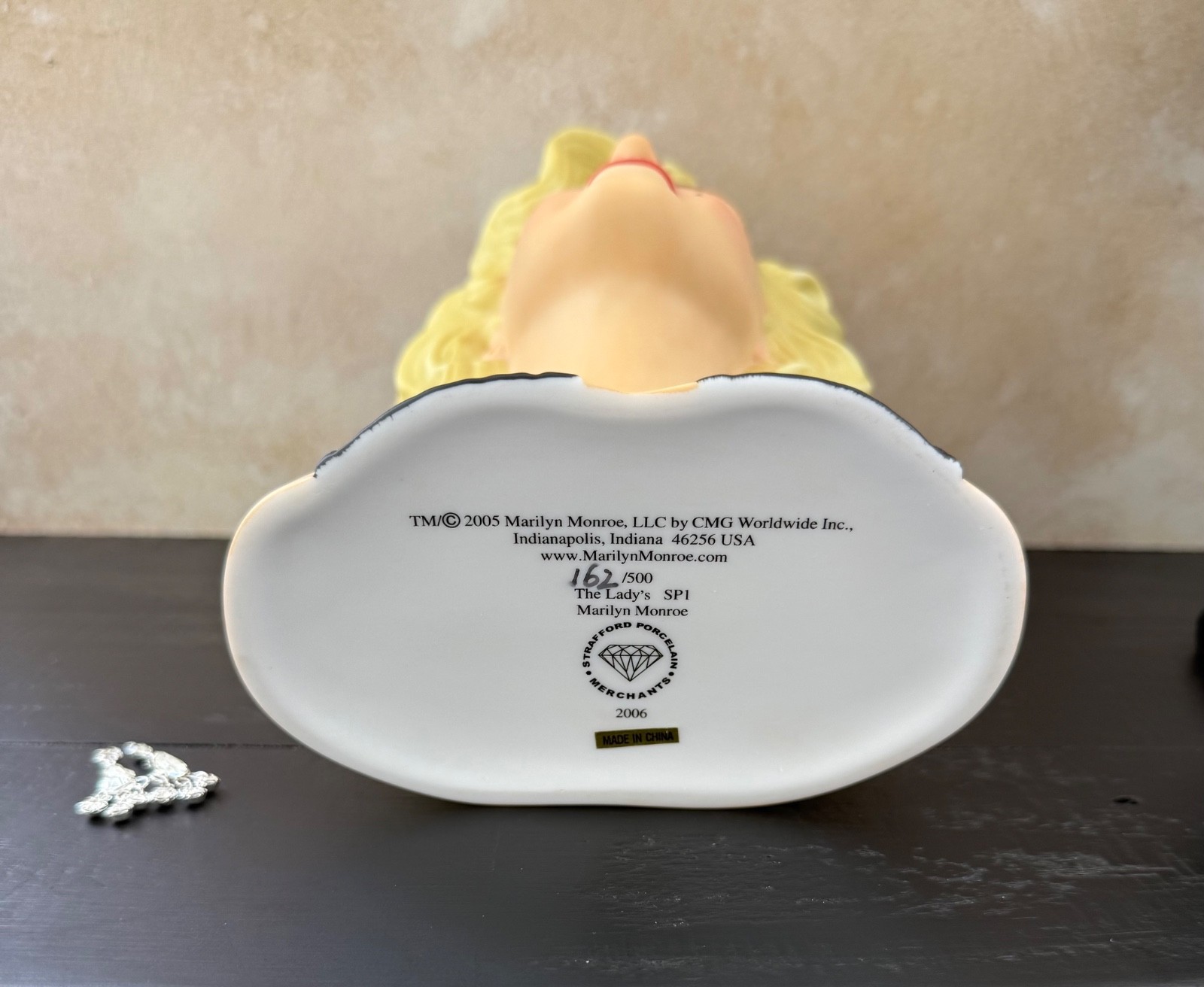 VINTAGE LADY HEAD VASE NIB CONVENTION MARILYN MONROE VINTAGE RHINESTONE BRACELET