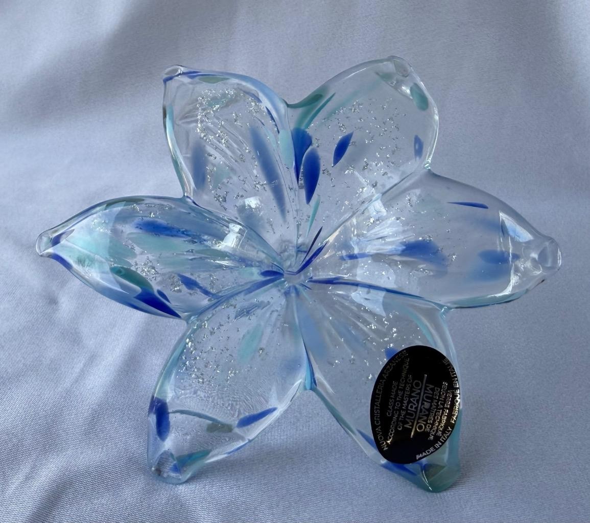Genuine Italian Flower Blown Glass Murano dark light blue sparkles Italy 708