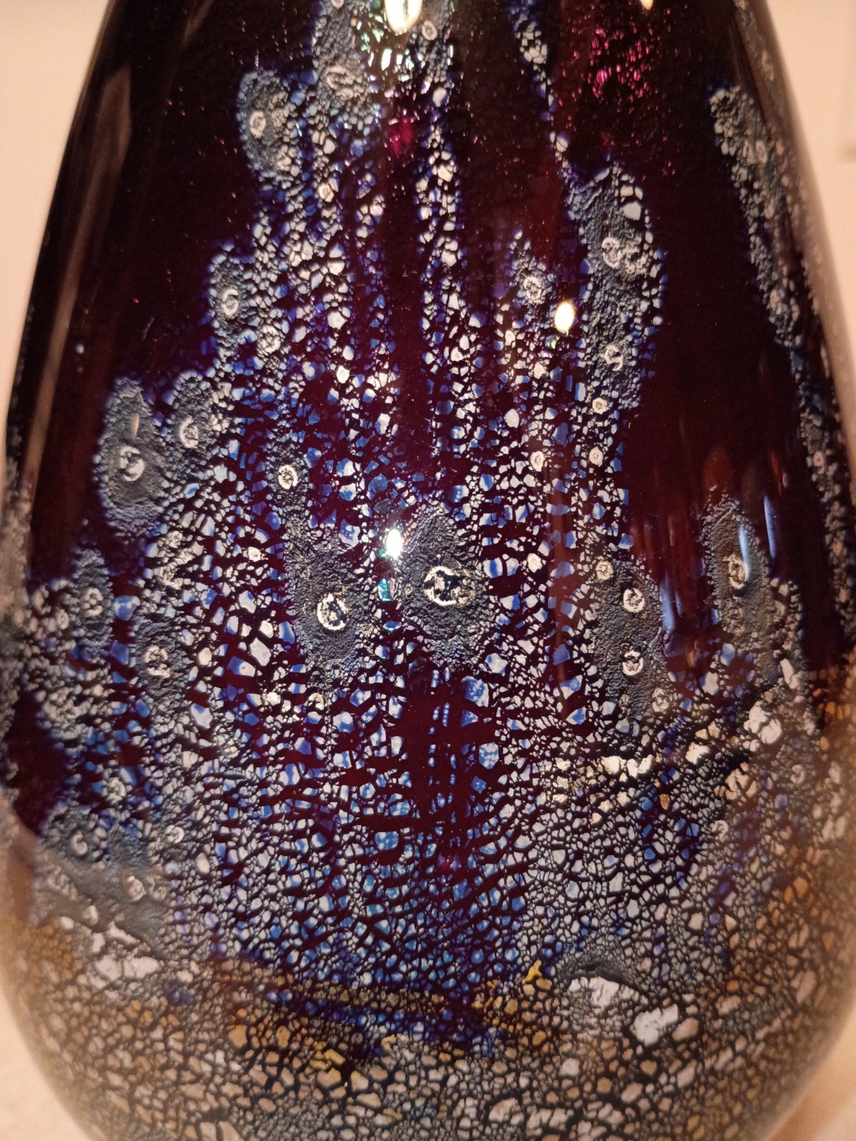 Rare Gorgeous 1988 Signed Glittery Abstract Robert Eickholt 8.75″ Art Glass Vase