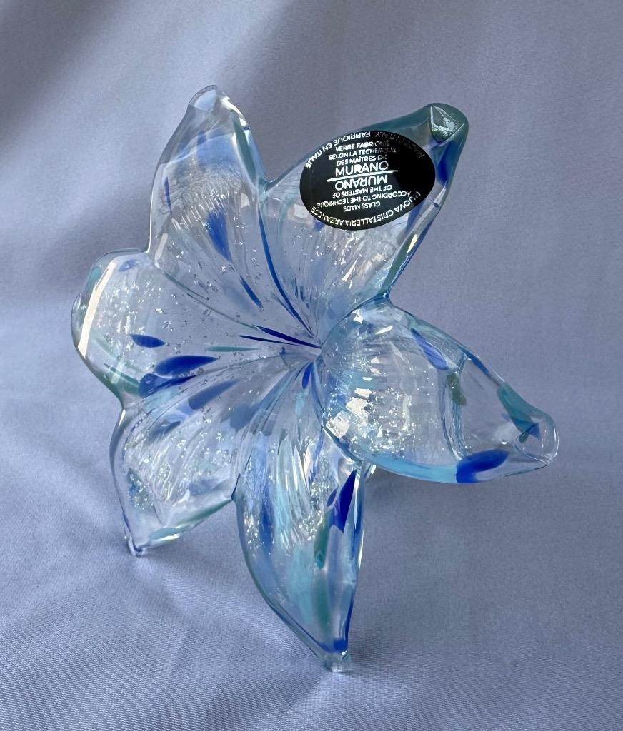 Genuine Italian Flower Blown Glass Murano dark light blue sparkles Italy 708