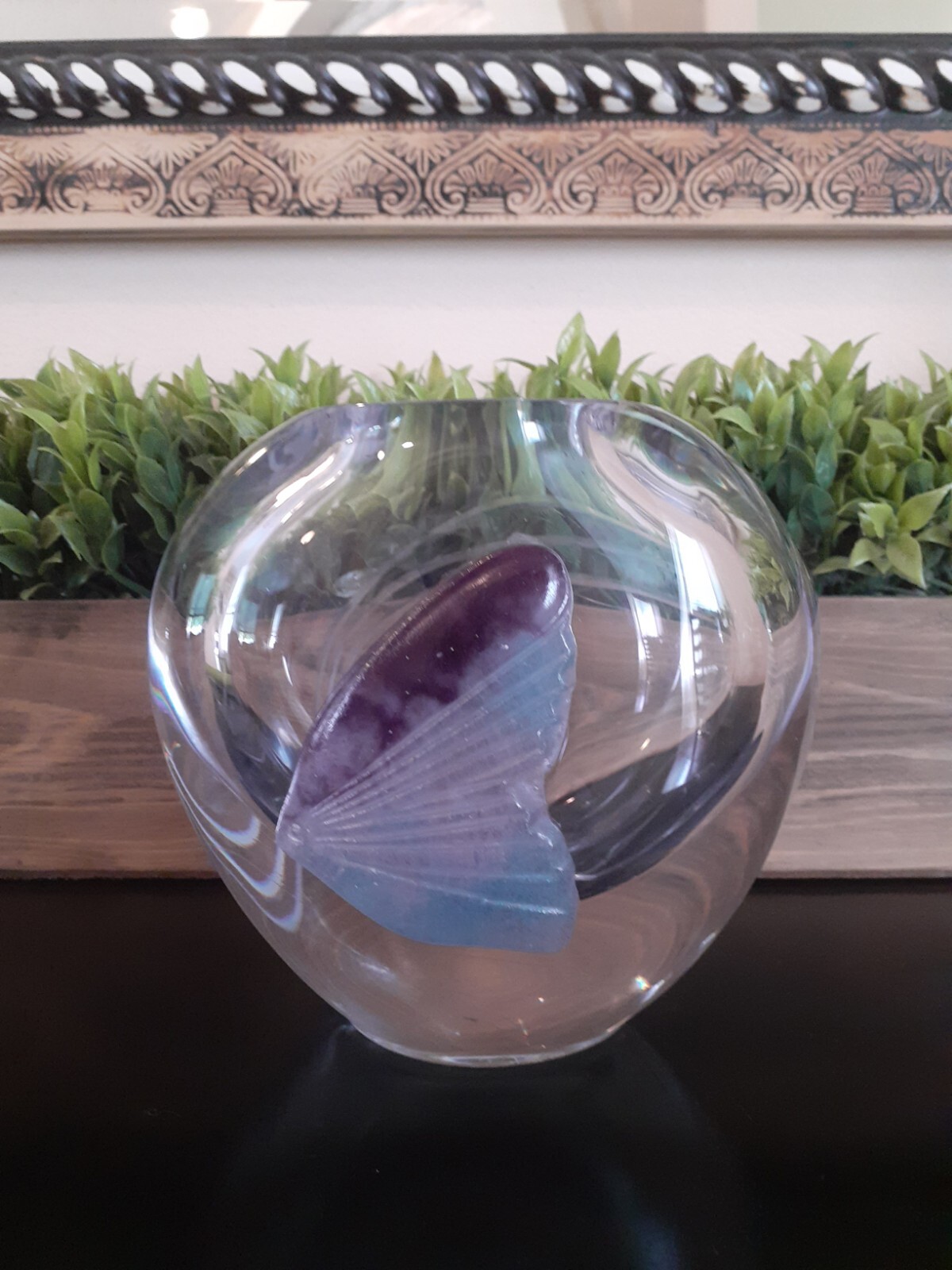 DAUM CRYSTAL VASE FRANCE ART NOUVEAU STYLE ETCHED (Raised) FISH DESIGN 6″