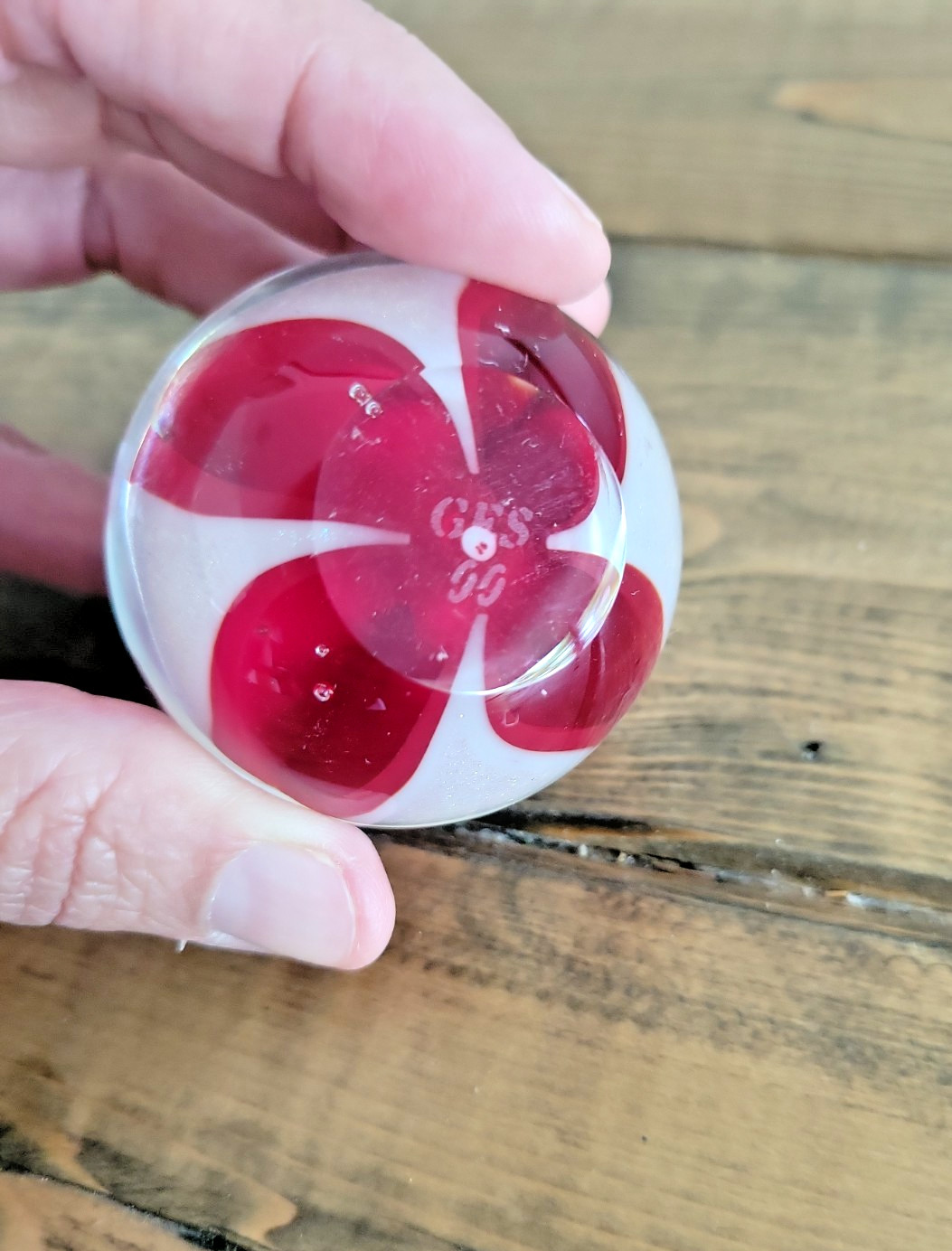 VTG GES Glass Eye Studio Red Swirl Art Glass Paperweight 1999