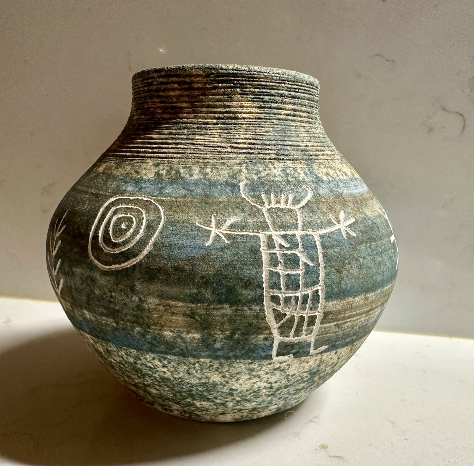 Vintage Pat & Olin Powers Petroglyph Pottery Vase Knaub Ut Signed 4.75 “ Tall