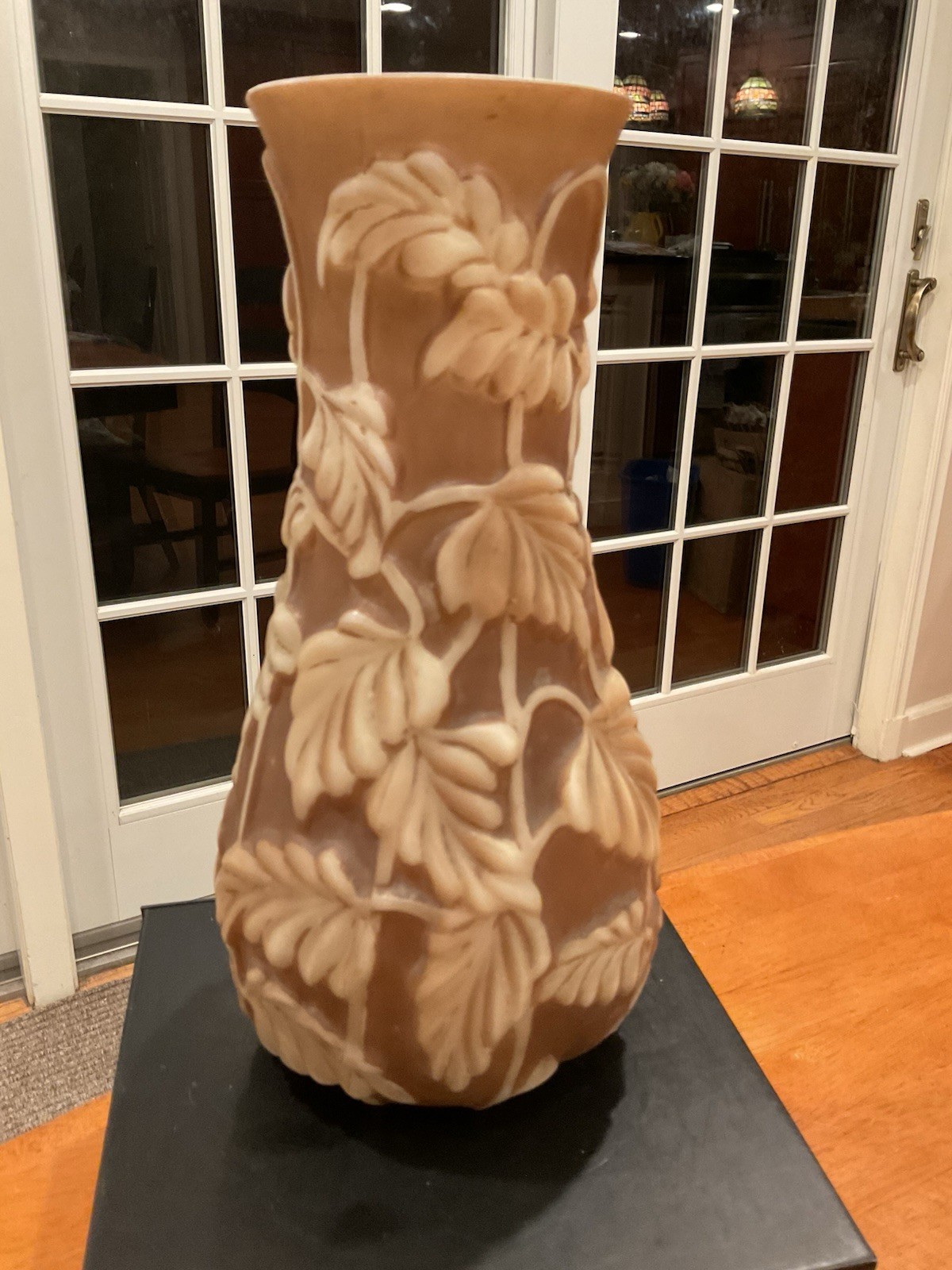 Phoenix Glass Vase Philodendron Sculptured Artware Brown Partial Tag 11 1/2″