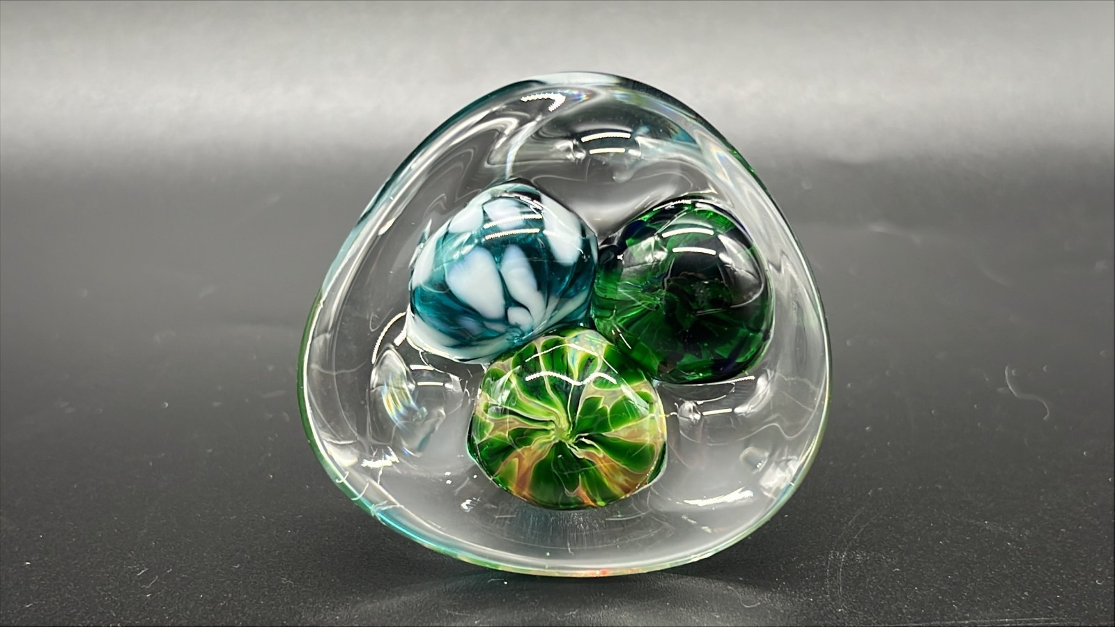 Vtg Hand Blown Art Glass Ring Holder Murano Style Green Blue Millefiori 3.75″