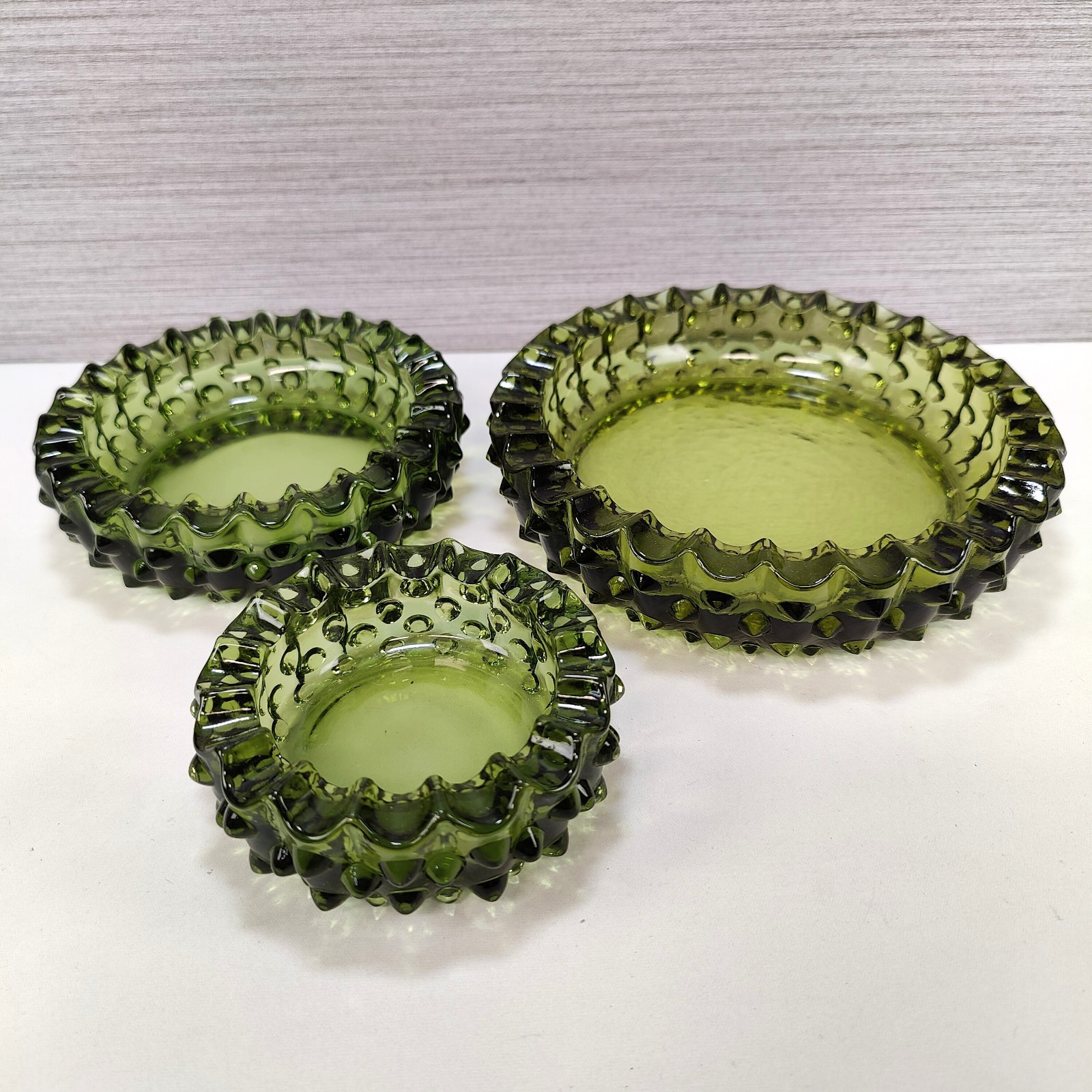 Fenton Colonial Green 3 Piece Ashtray Set Hobnail