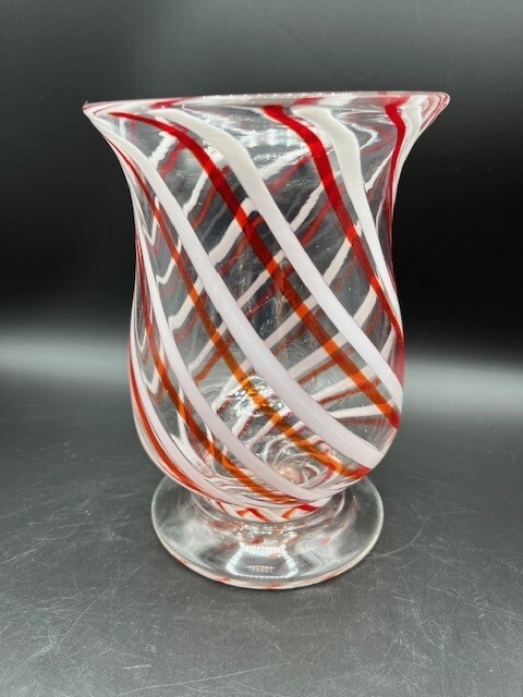 Hand Blown Art Glass “Infused Candy Cane Swirl” Vase 7″ X 4 3/4″ – Very Pretty