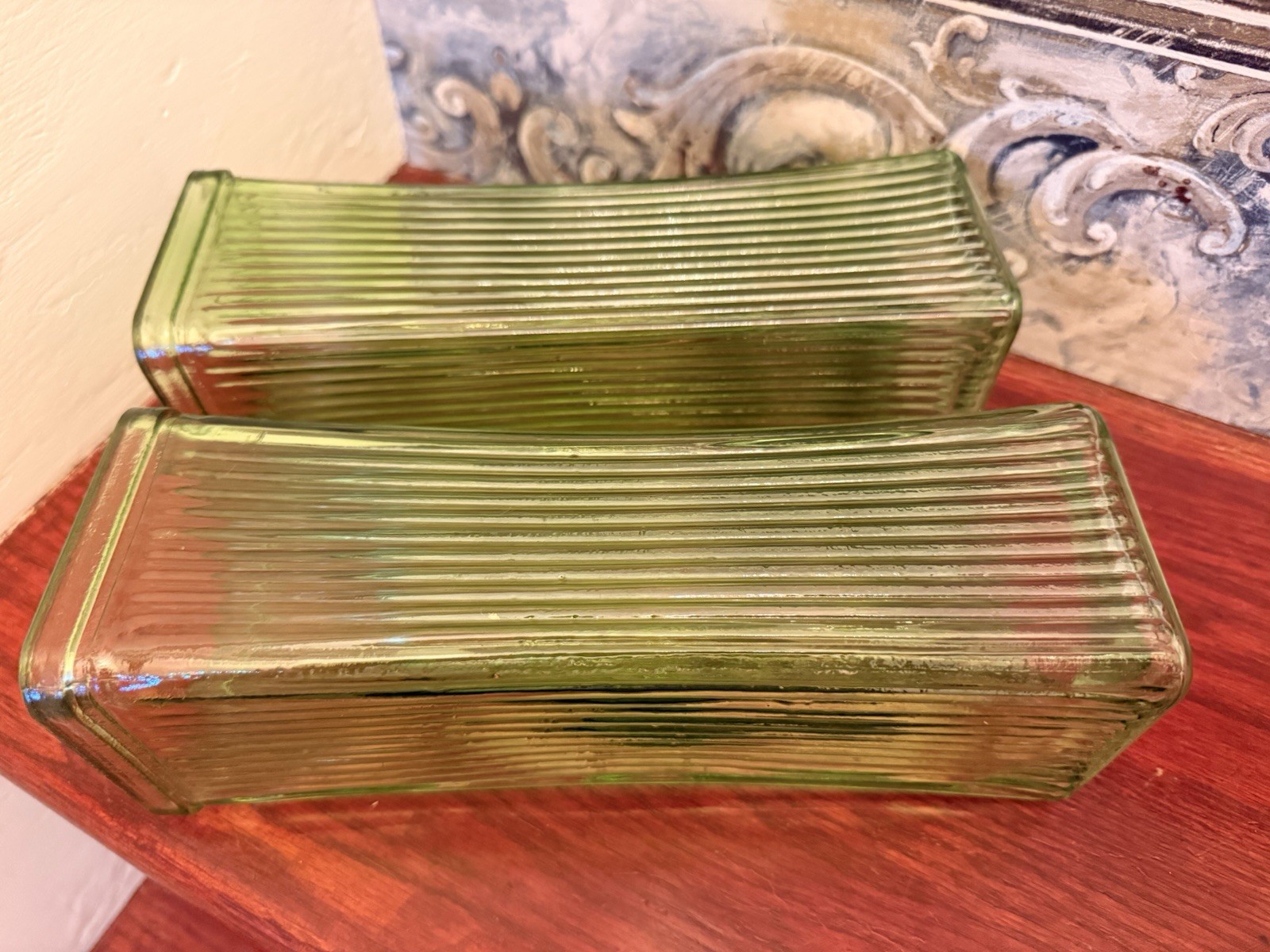 Vintage Ribbed Art Glass 9 in. Chartreuse Hourglass Shape Vase (922) Set Of 2