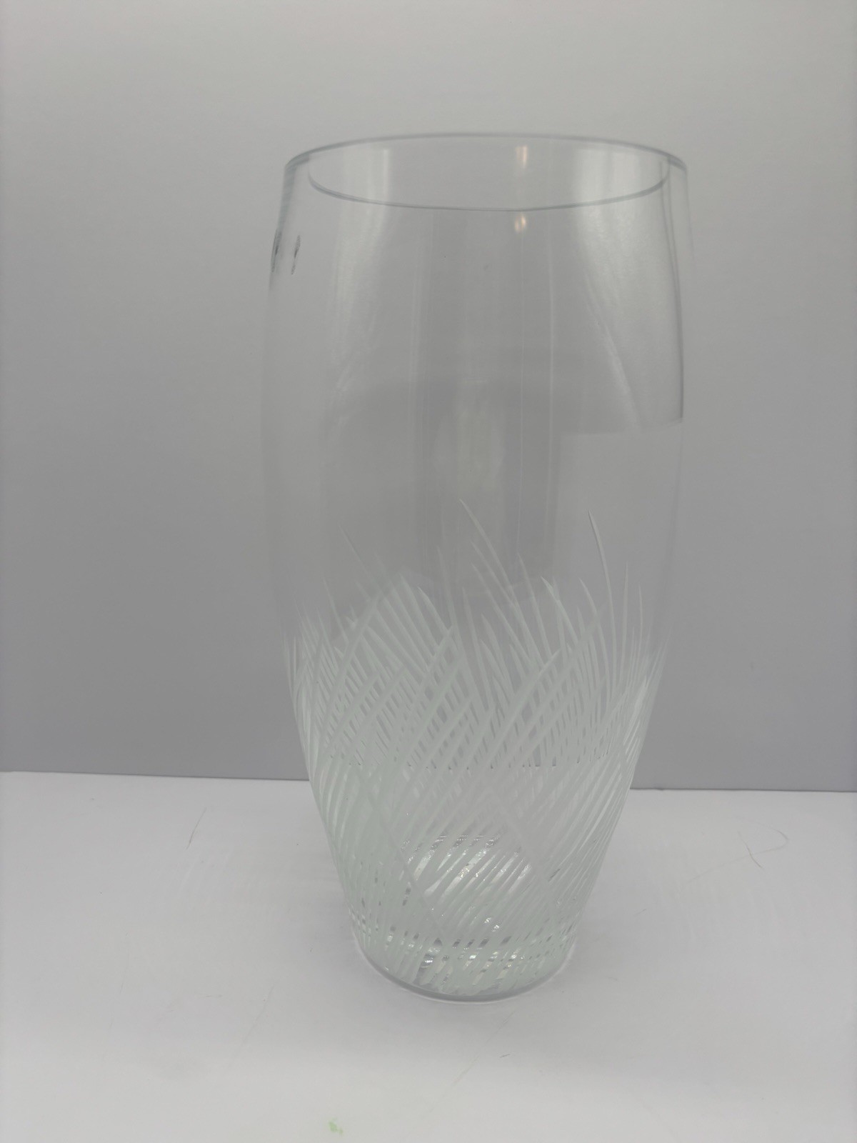 Beautiful Bombay Glass Crystal Vase Etched Leaves Design Made In Poland. 9.25” H