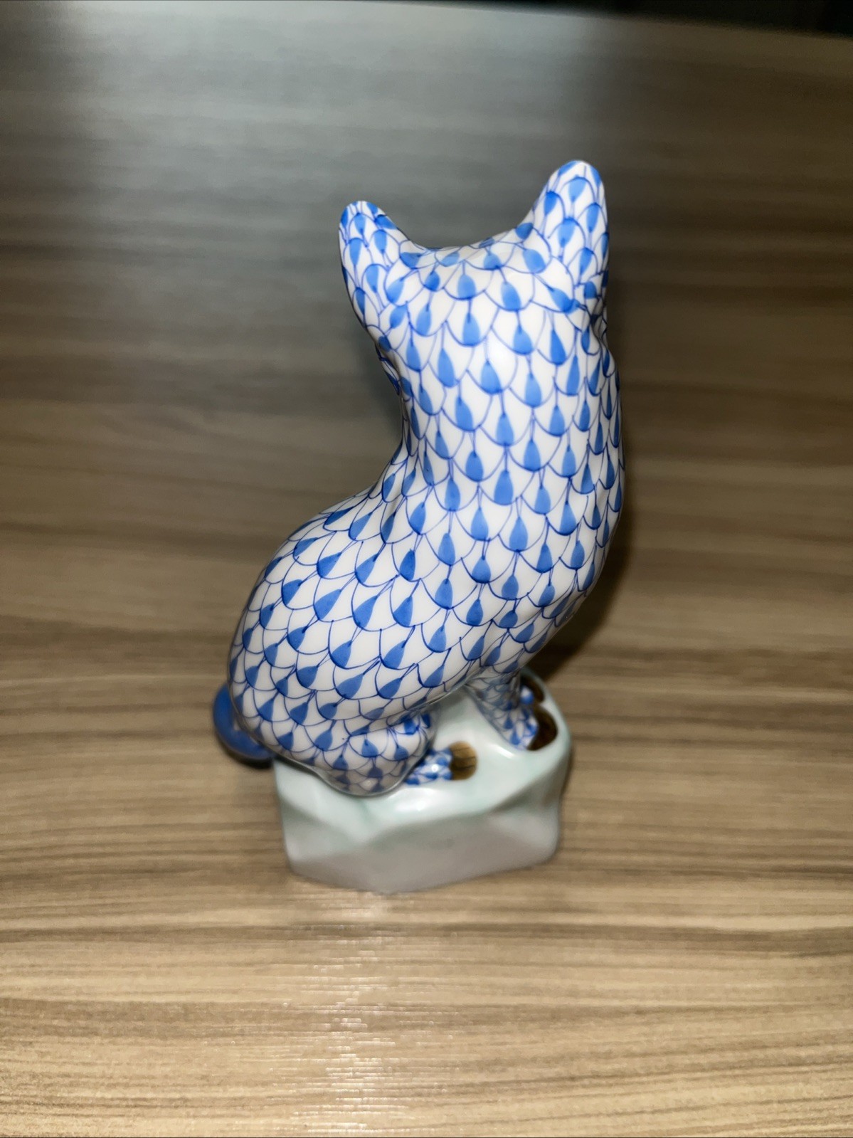 Herend Blue Fishnet 24k Gold Sitting Fix Figurine – 5″ Tall 5341