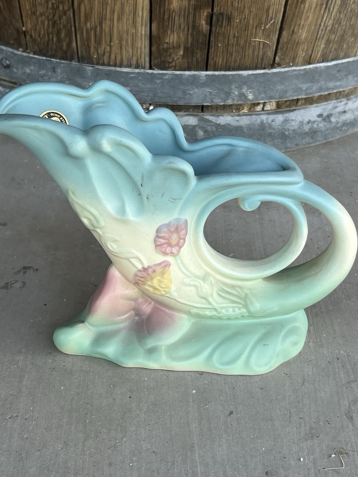 Vintage HULL ART VASE B-S-7 1/2 Beautiful Collector Condition
