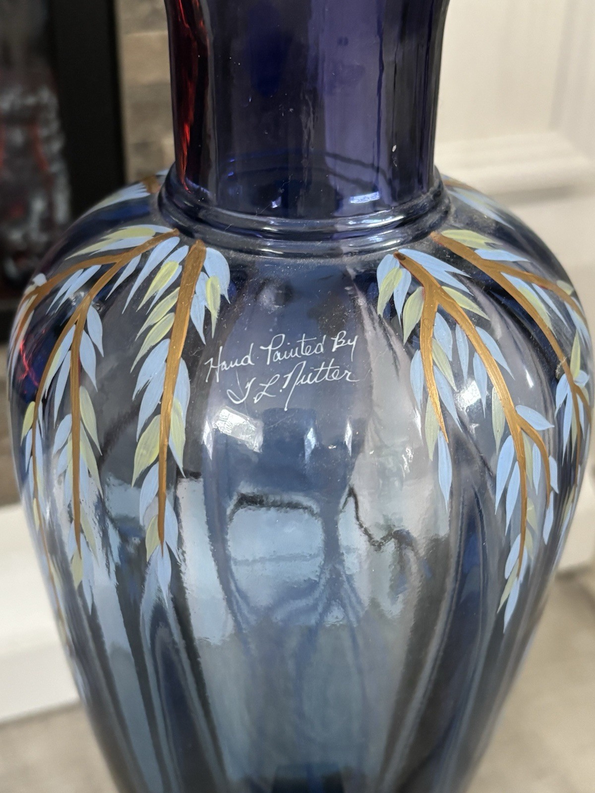 Mulberry Bird Amphora Vase Signed w/ COA/Connoisseur Collection – MIB/NOS
