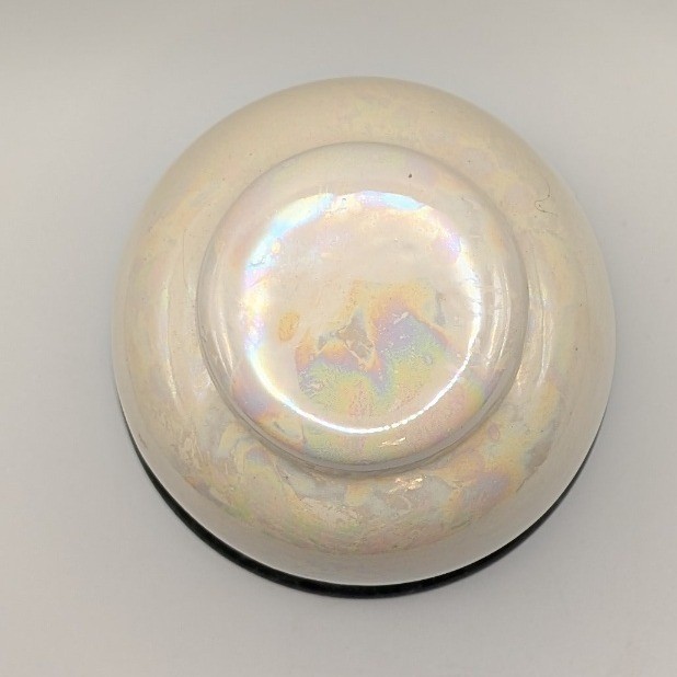Arnels Vintage Iridescent Ceramic Ginger Jar Lidded White Pearlescent 4in Vase