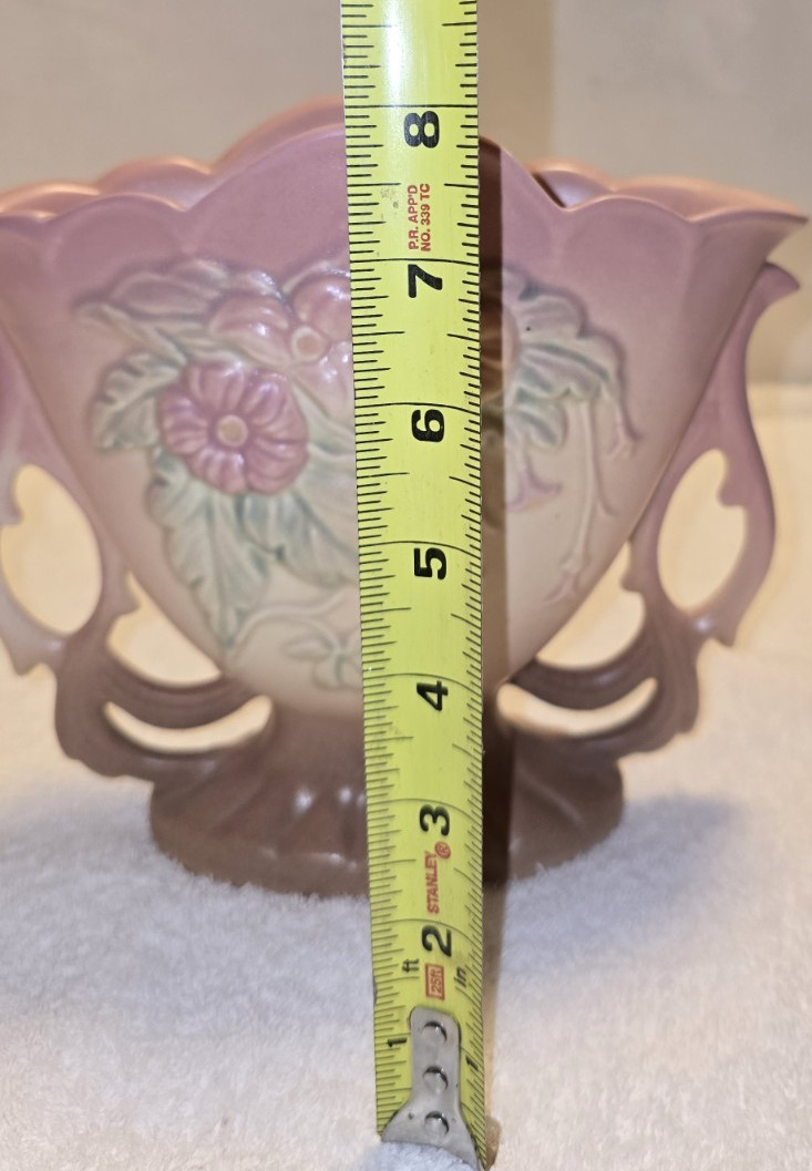 VINTAGE HULL ART POTTERY 6-1/2″ WILDFLOWER VASE