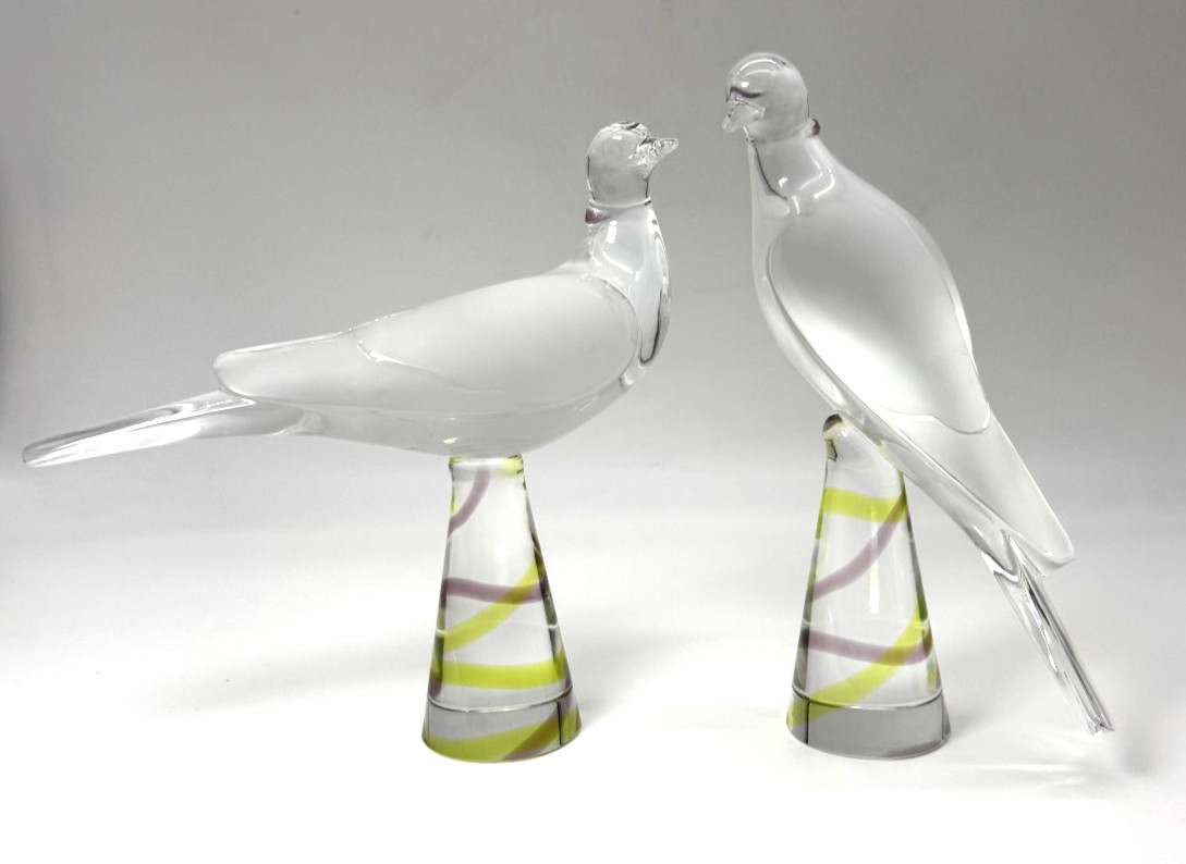 Exquisite Limited Rare Lalique Paris Crystal Tourtereles Turtle Dove Figurines