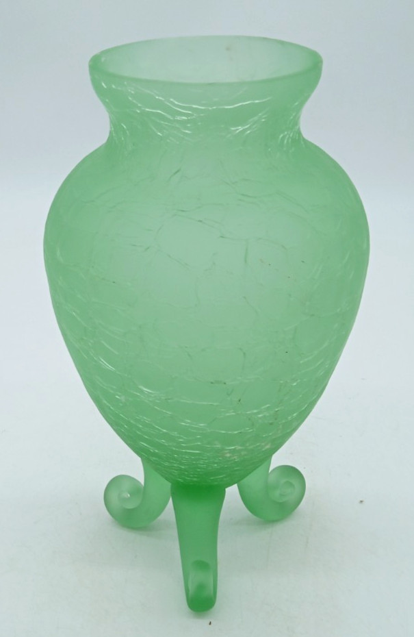 Vintage Green Frosted Crackle Glass Vase W/ A 3-Legged Curled Base 8.25″