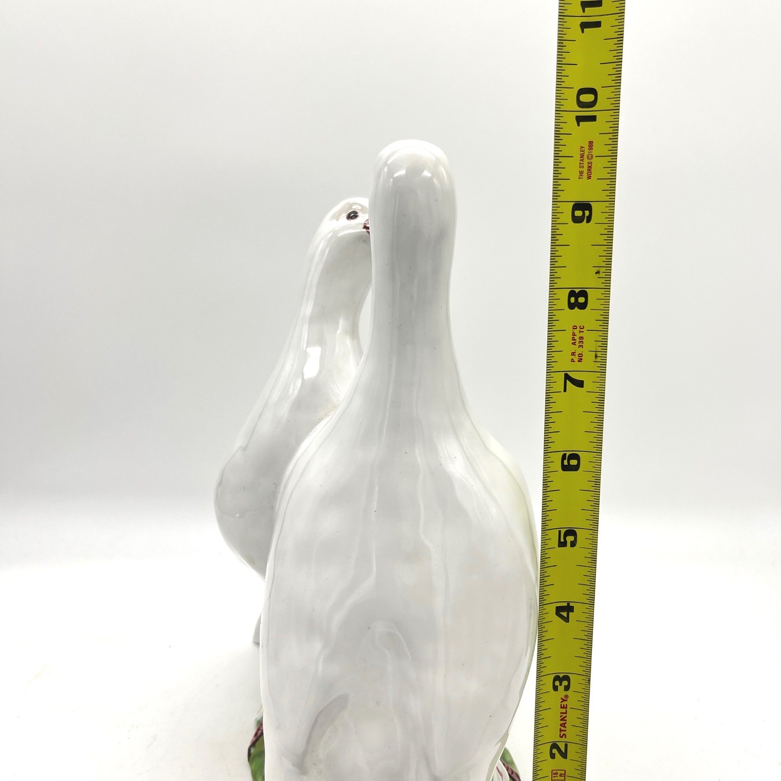 Vintage Italian White Ceramic Doves Pigeon Pair Figurine Glazed Bird Statue x383