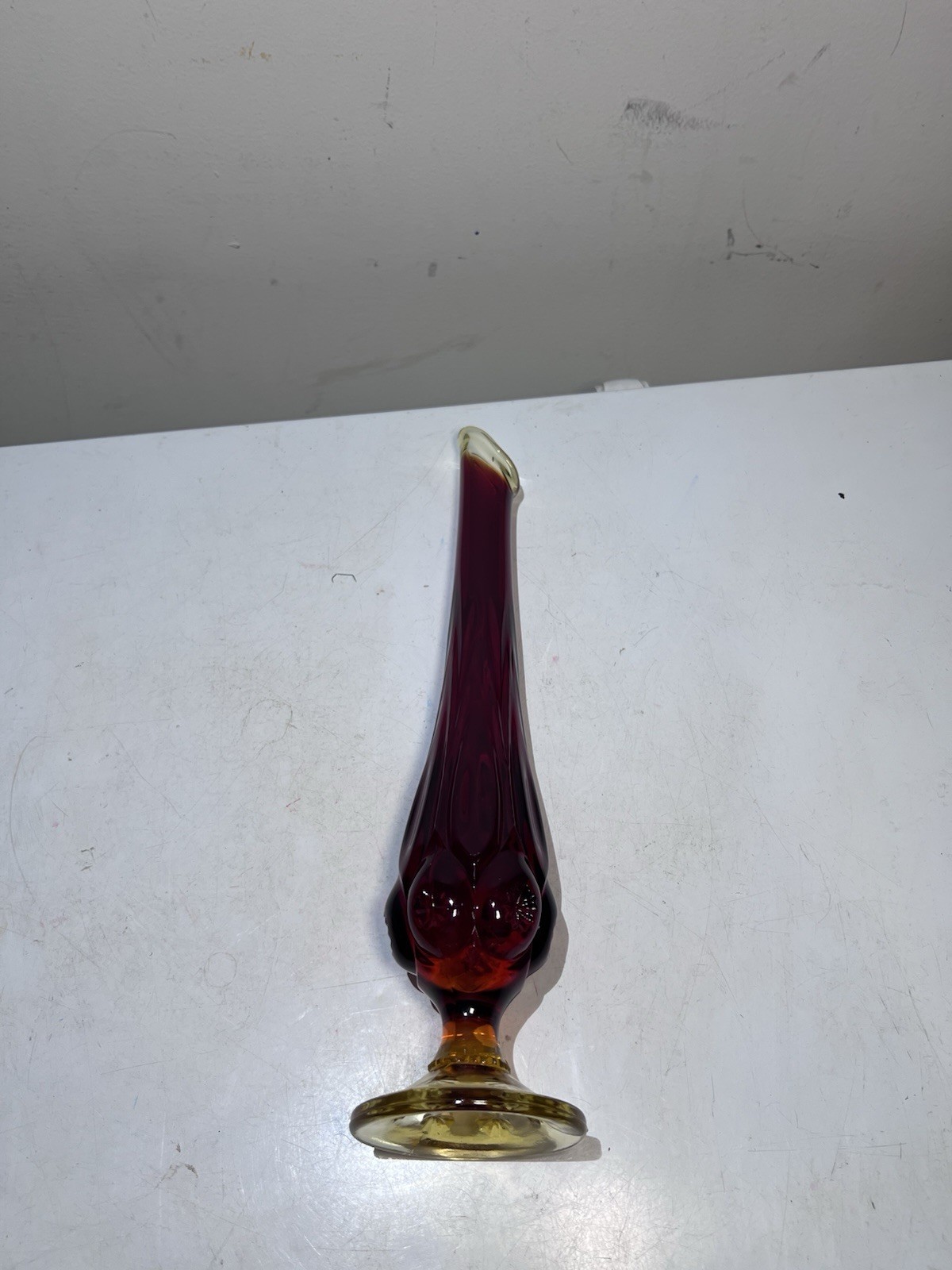 L. E. Smith Moon and Star pattern Vase 14.5″ Tall