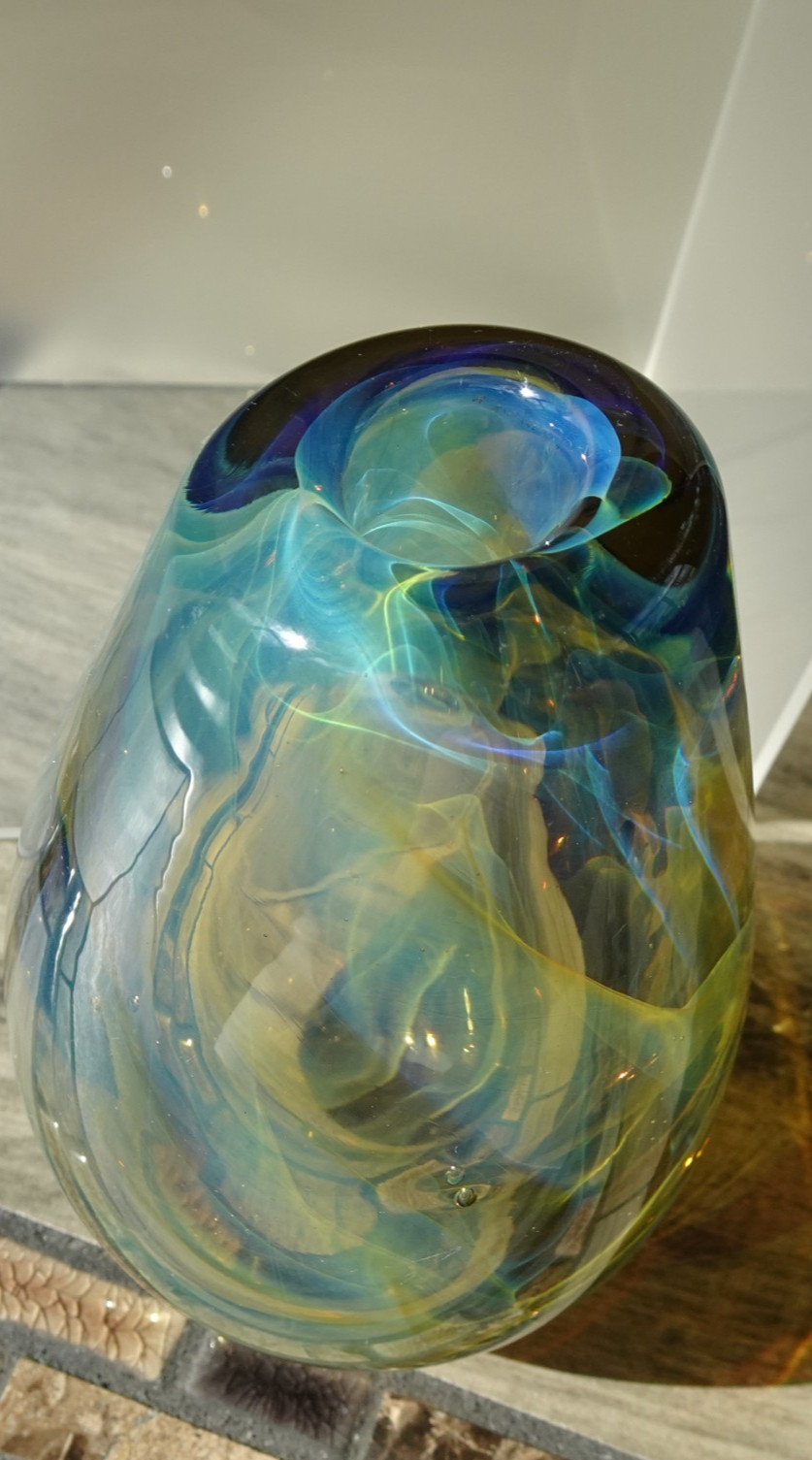 Signed 1980 Gilbert C Johnson Fumed Opal Biomorphic Art Glass Vase