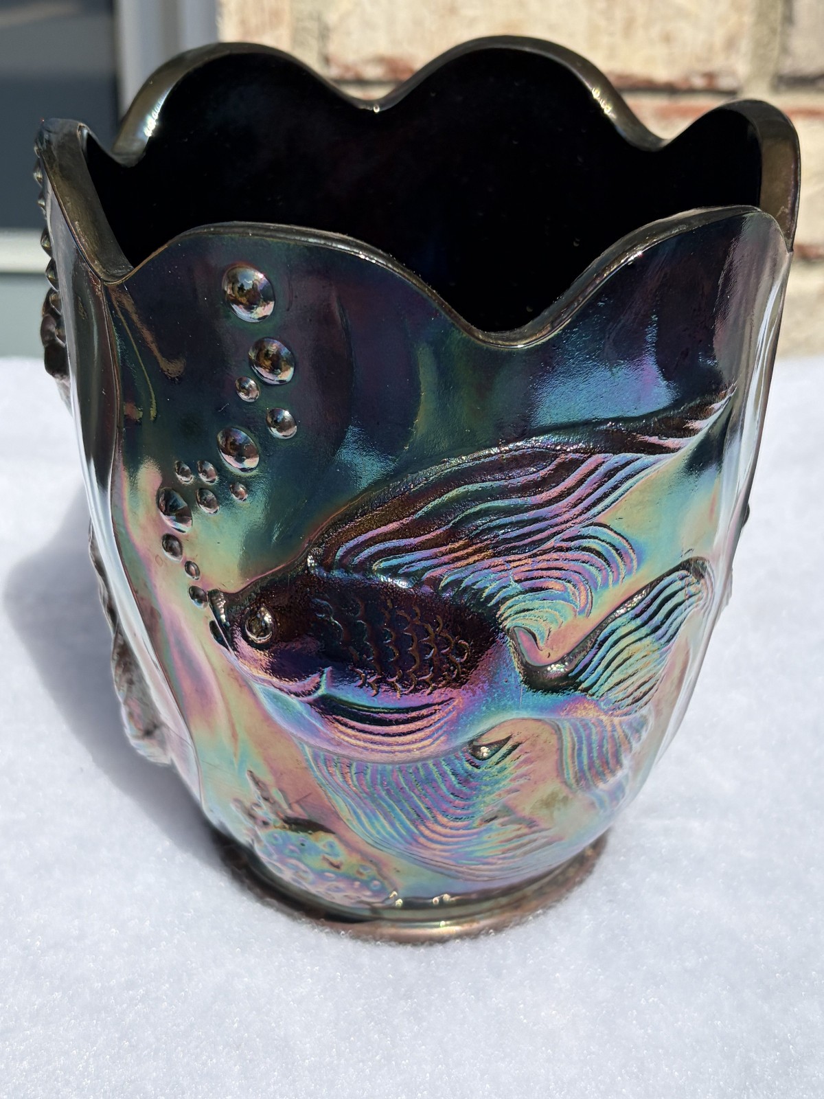 FENTON AMETHYST CARNIVAL GLASS ATLANTIS KOI FISH GOLDFISH VASE 70s 6 1/2″ Mint