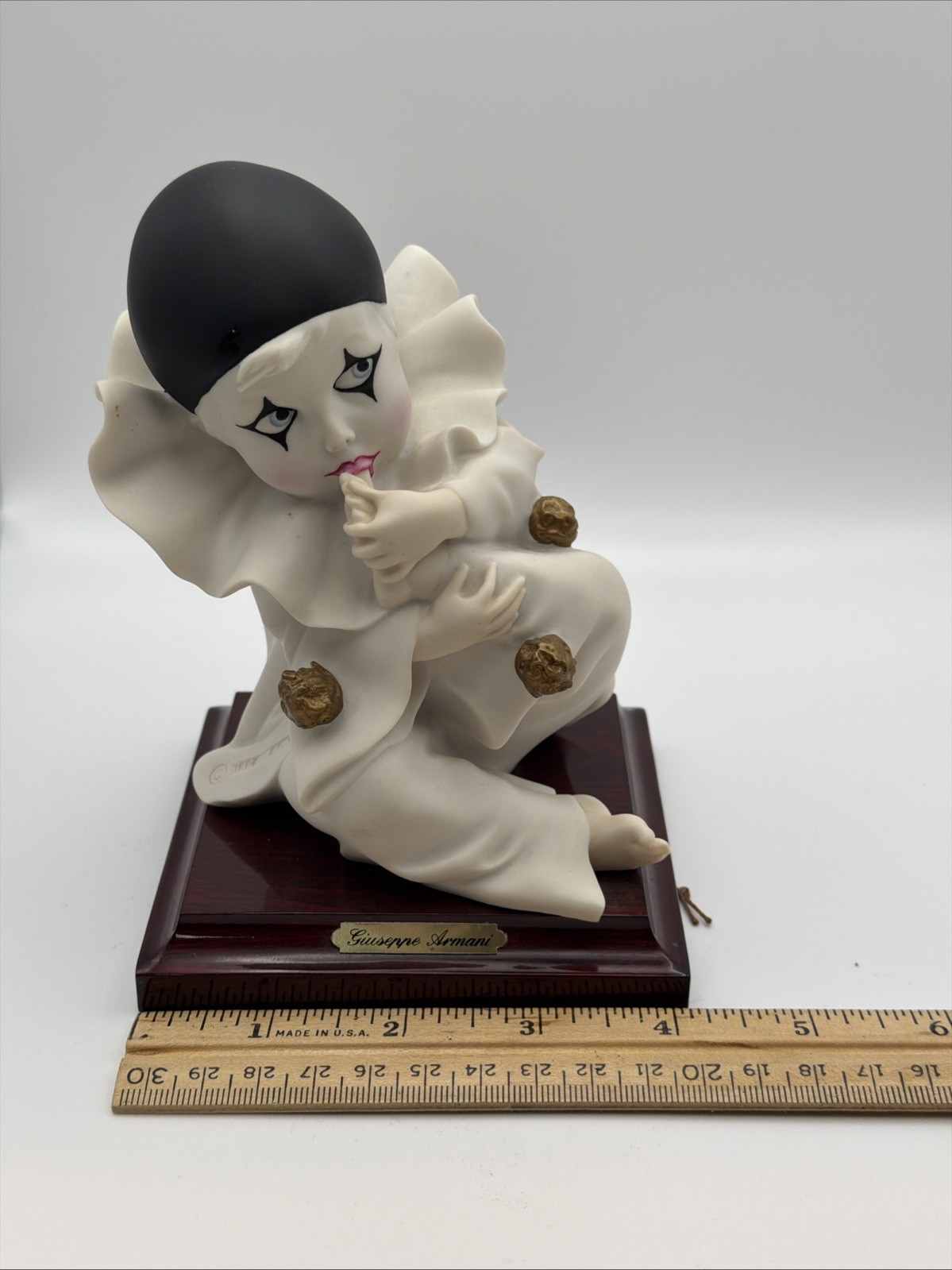 Florence by Giuseppe Armani Porcelain Mime Figurine Hand Painted Matte
