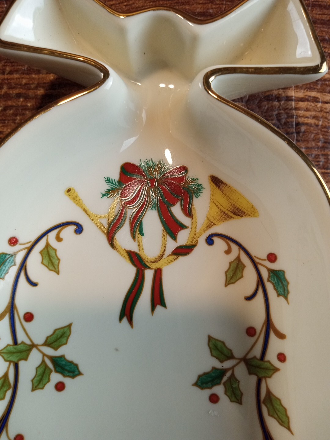 Mikasa Holiday Elegance Fine Porcelain Holiday Bell Candy Dish Christmas