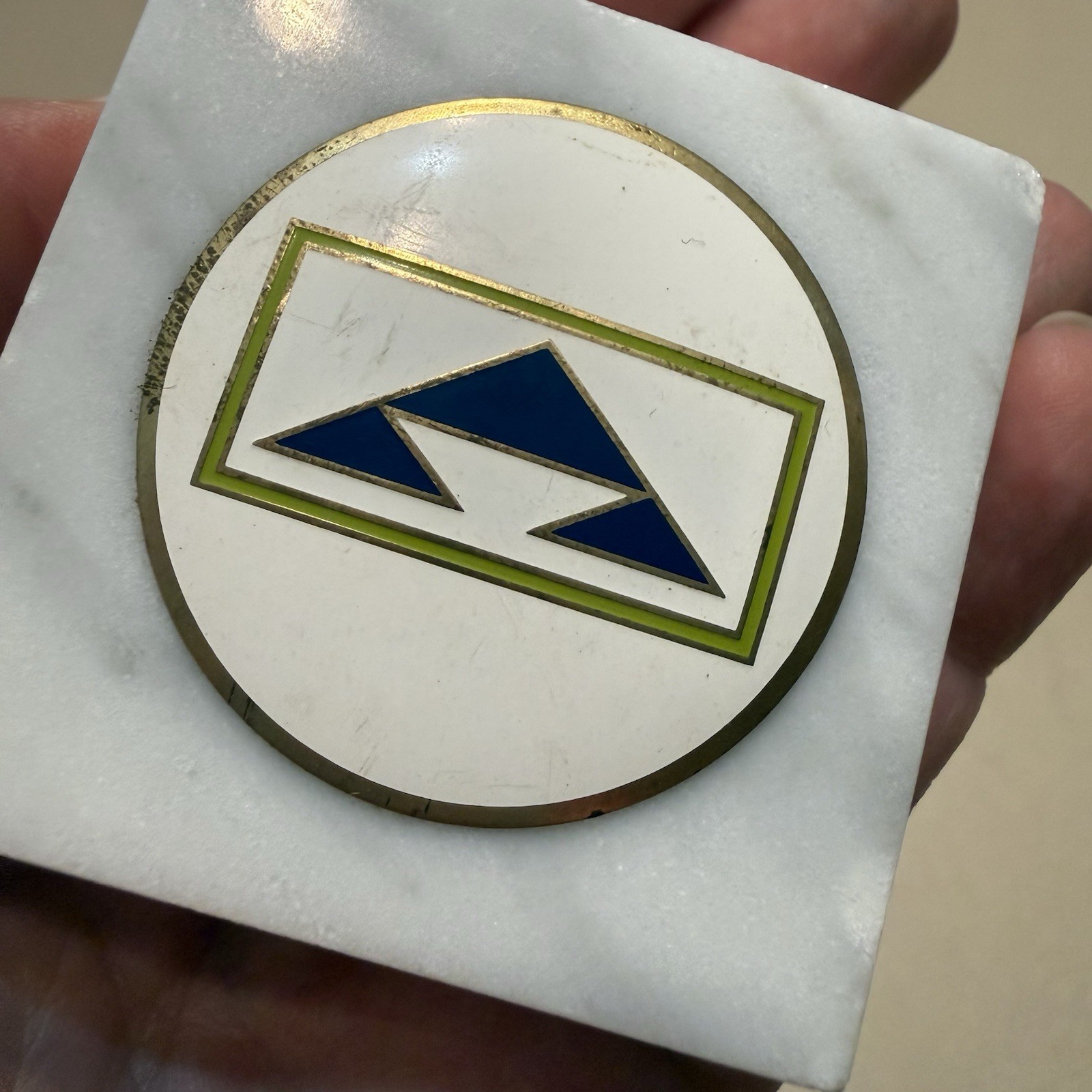 Paperweights Inc. New York Marble Paperweight With Symbol