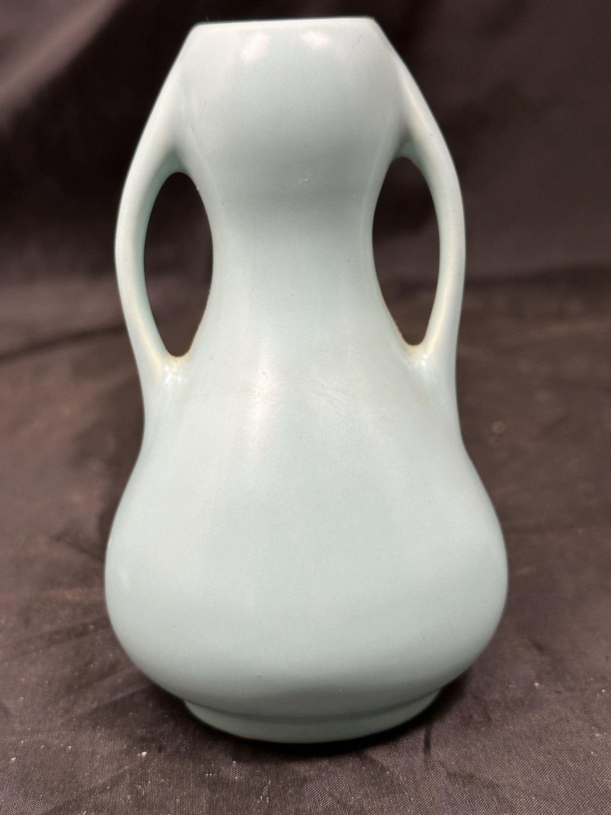 Vintage Lovely Small Metlox Vase Blue Or Turquoise Glaze 4 1/2 Inches Tall