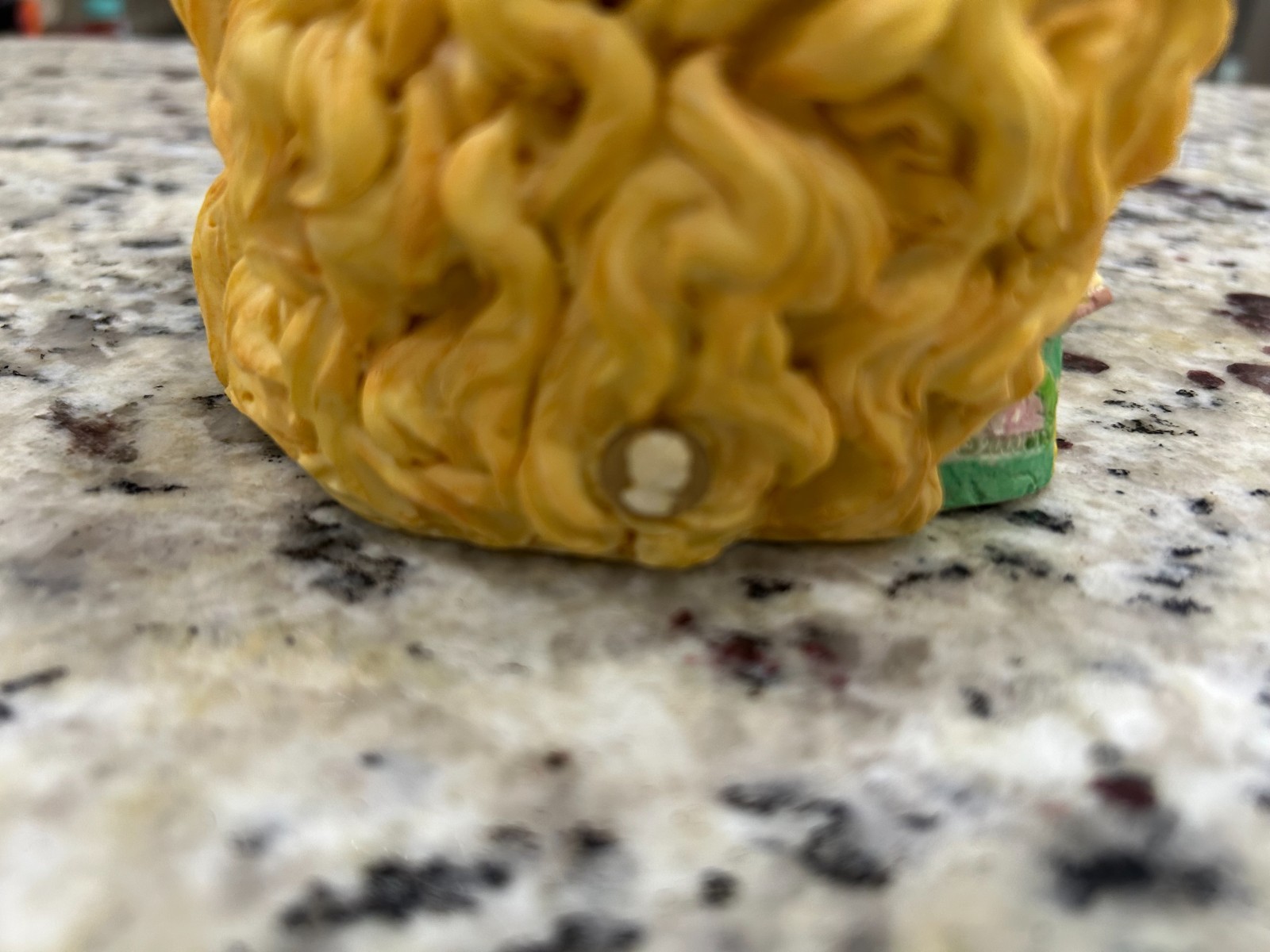 Cameo Girls Head Vase Angeline 1973 California Natural 2000 Edition With Vase