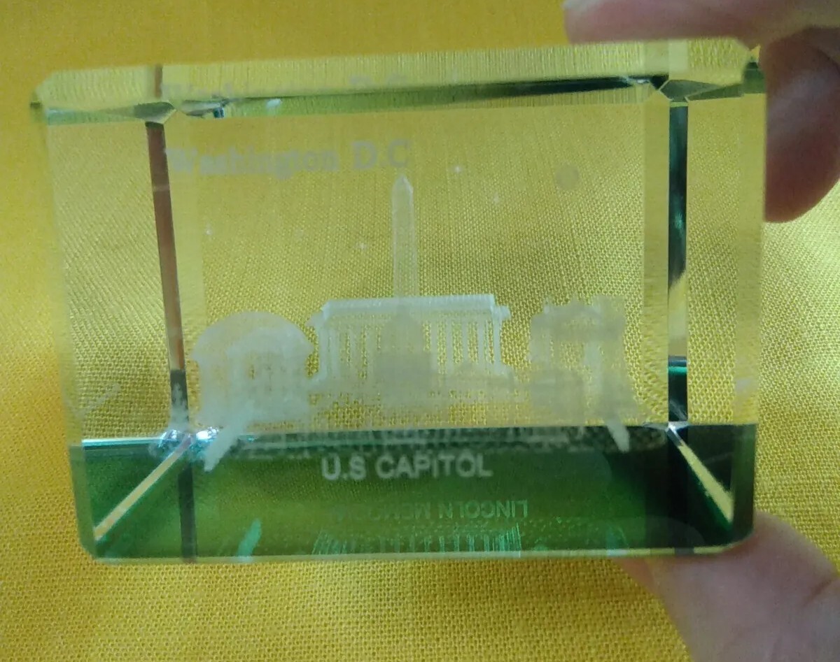 Crystal Clear Cube Paperweight I Love DC Capitol White House Lincoln Jefferson
