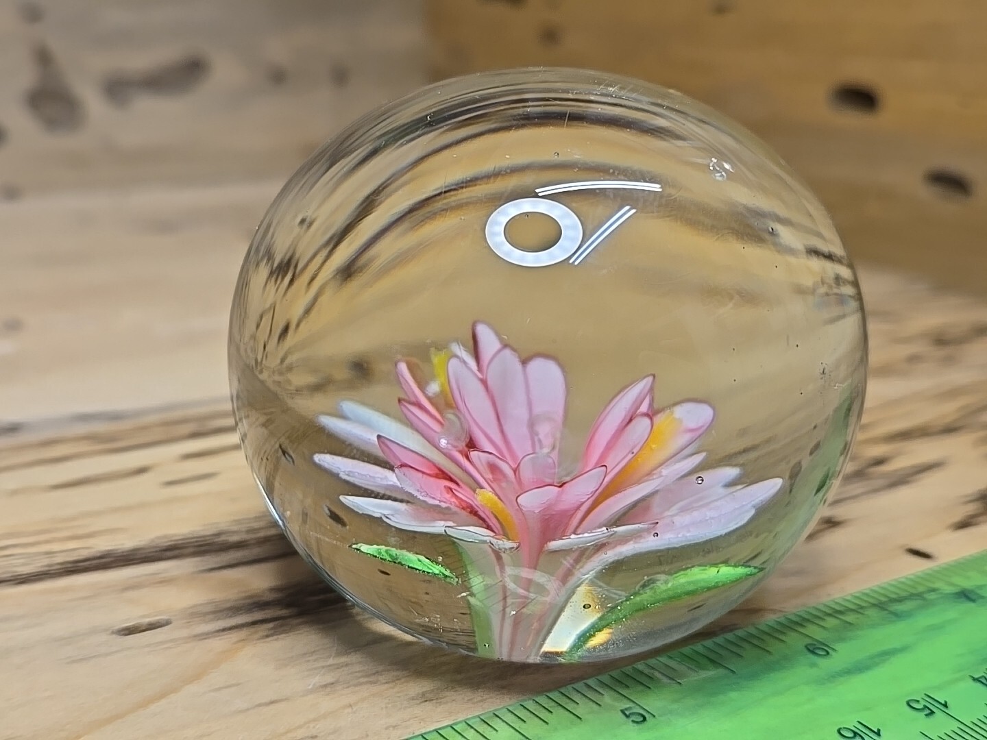Art Glass Blown Elegant Pink Flower W/ Green And Yellow Paperweight 3in G775