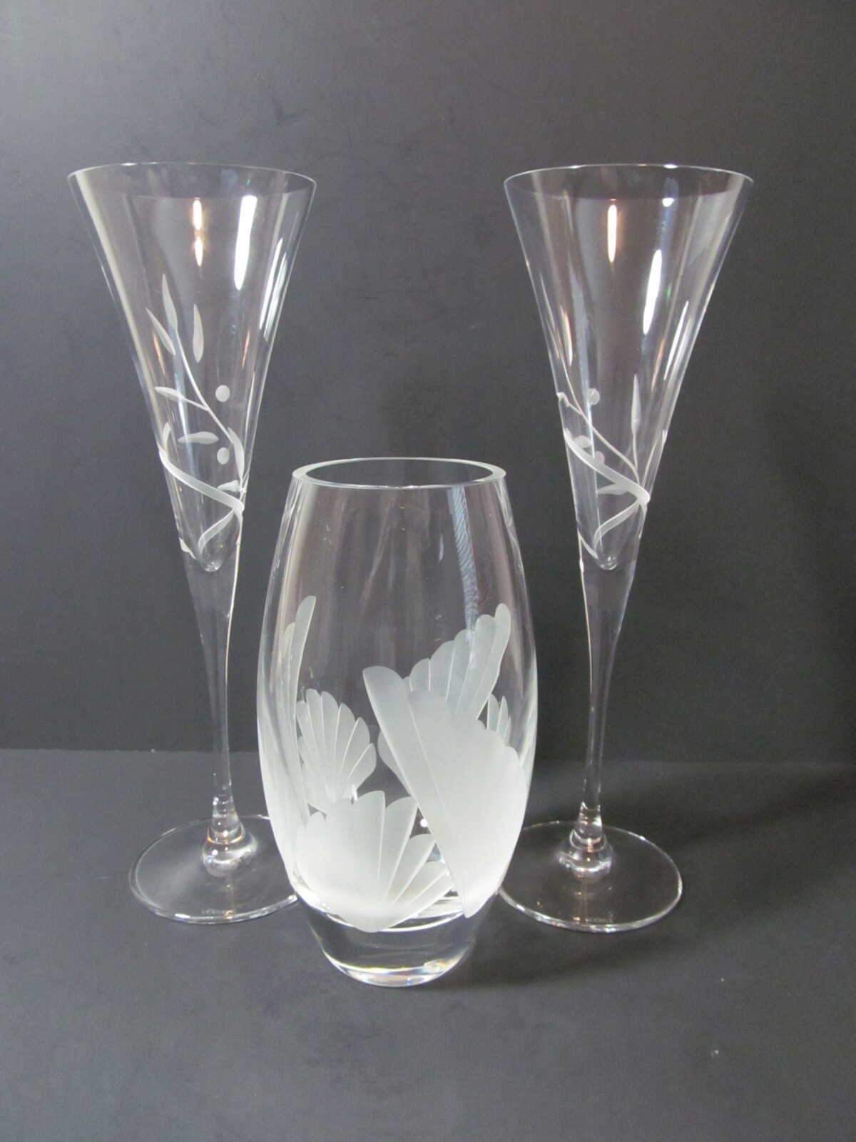 LENOX CRYSTAL 11″ CHAMPAGNE FLUTES & 7.5″ FANLIGHT VASE ETCHED DECOR SET OF 3