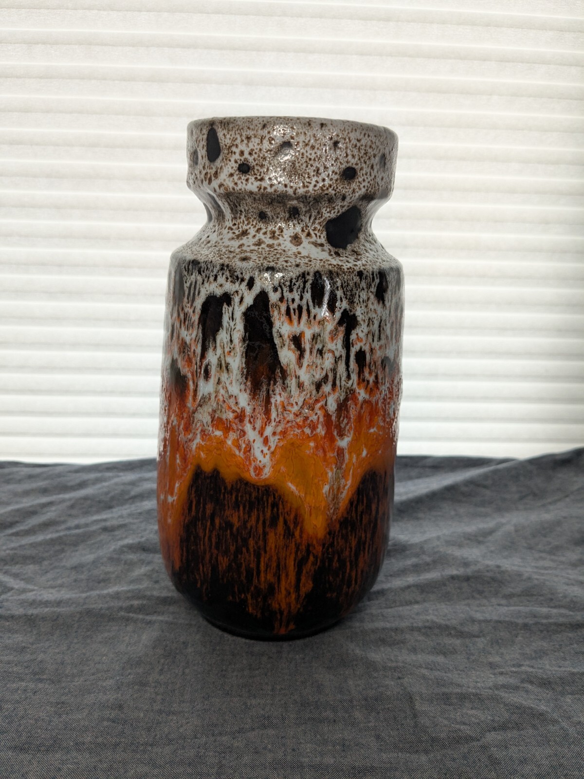 Vintage Blue Mountain Pottery Apollo Glaze Orange Lava Vase. 850. 8 1/2″
