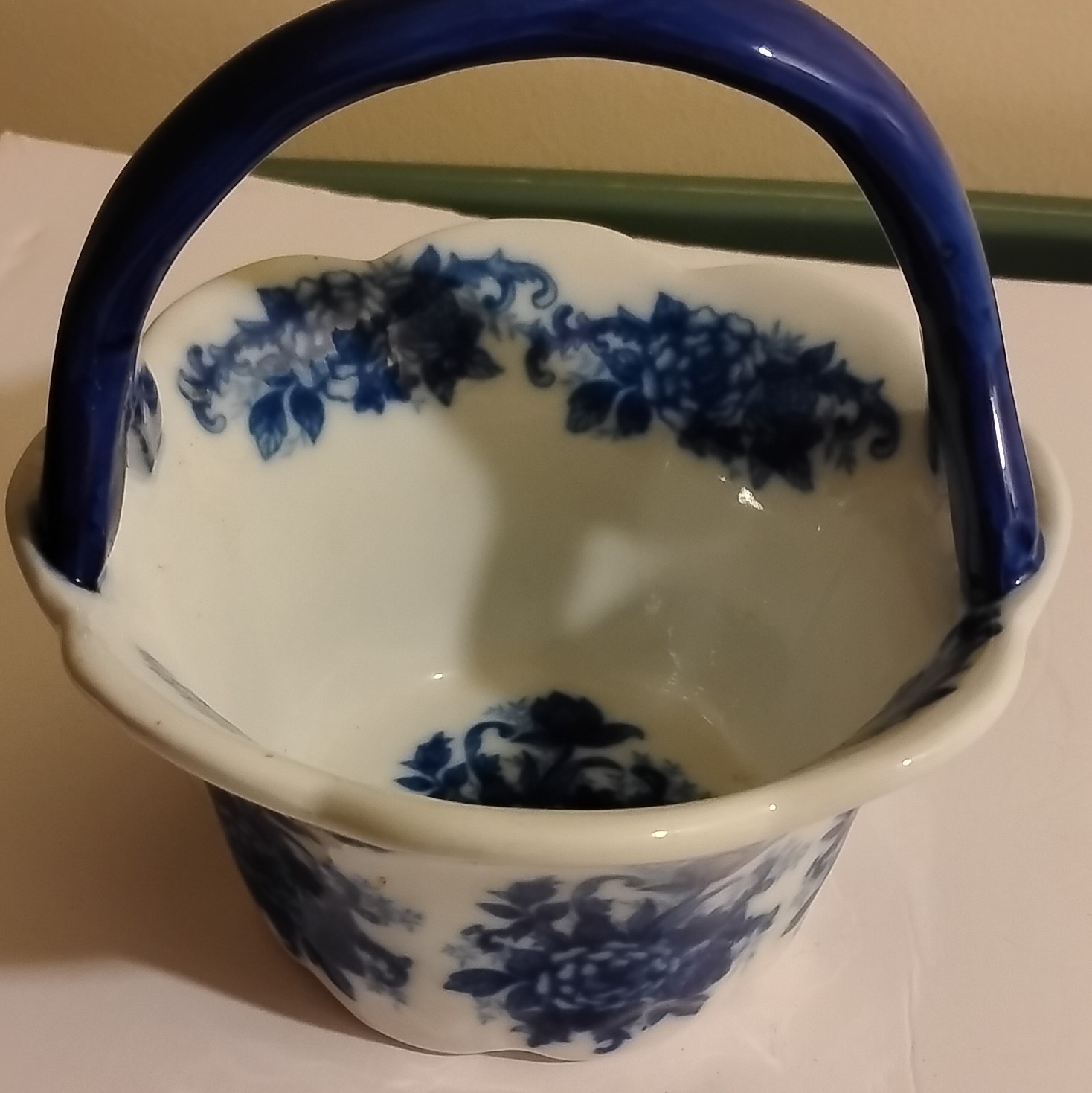 Nantucket Porcelain Decorative Basket w/ Handle, Blue & White Floral Pattern