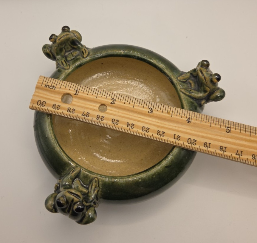 Frog Trinket Dish Art Pottery ca 5″ diameter, 3 frogs, dark green glaze majolica