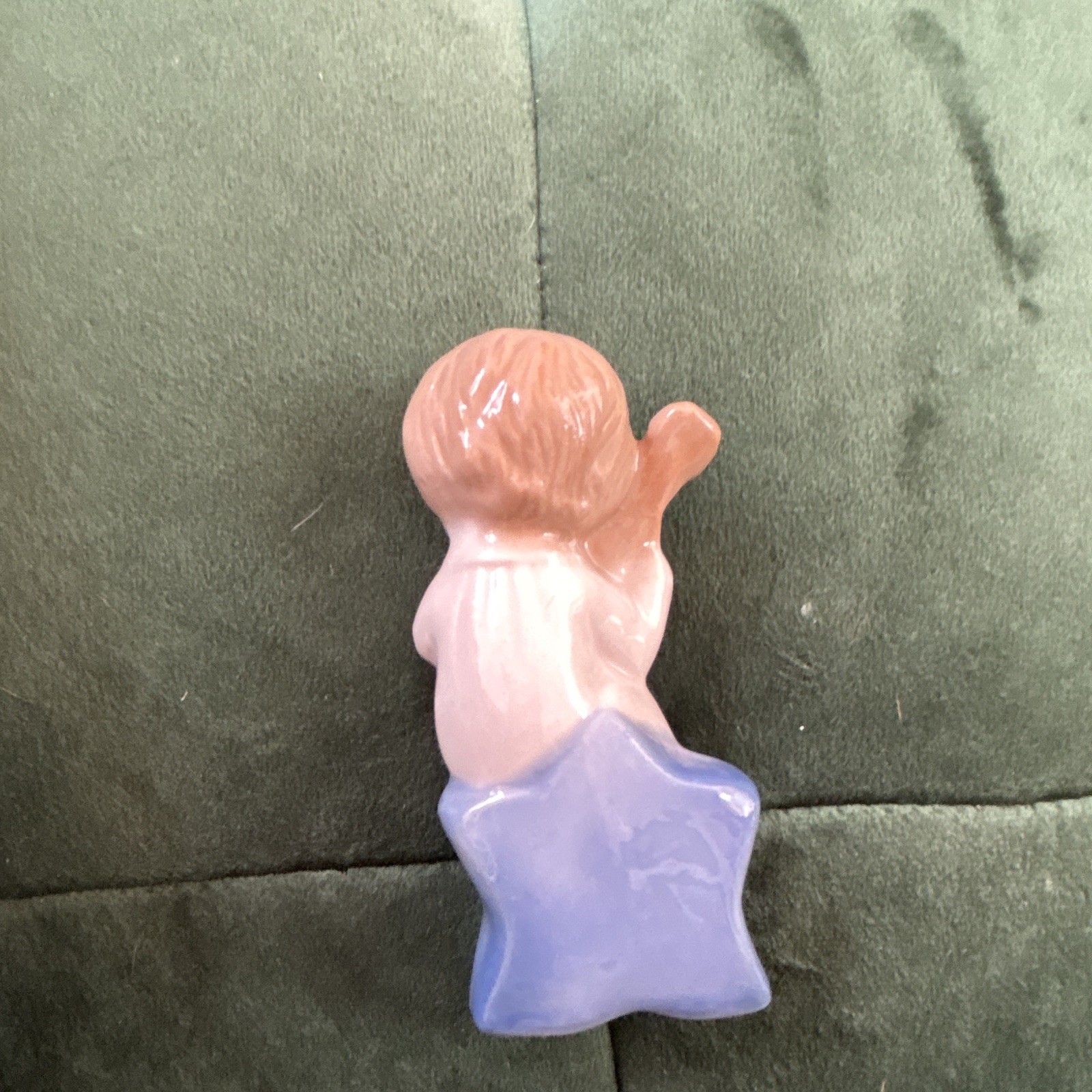 Glossy Ceramic Child Figurine Playing Guitar – Pink & Blue Music Decor