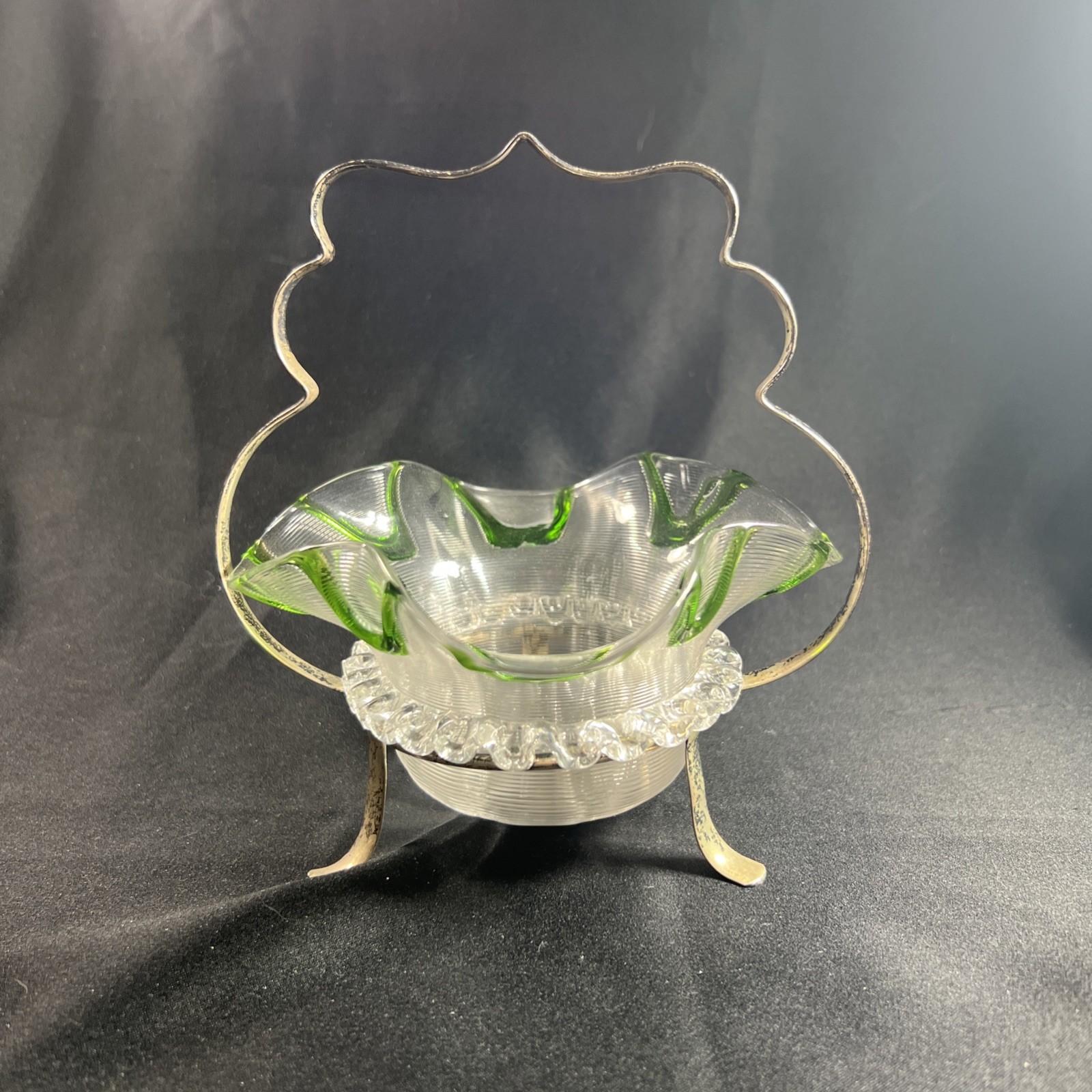 Stuart Sons & Stourbridge Art Glass Threaded Bowl SweetMeat Brides Basket