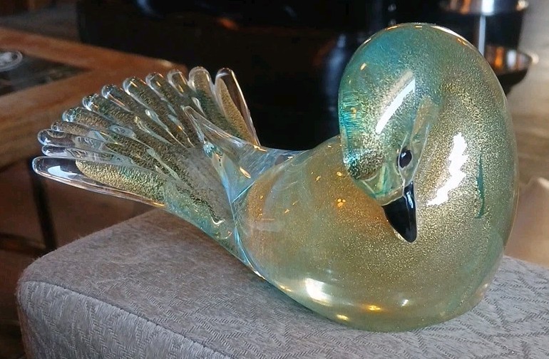 Vintage Art Glass Green & Gold Dove Bird Figurine Formia?