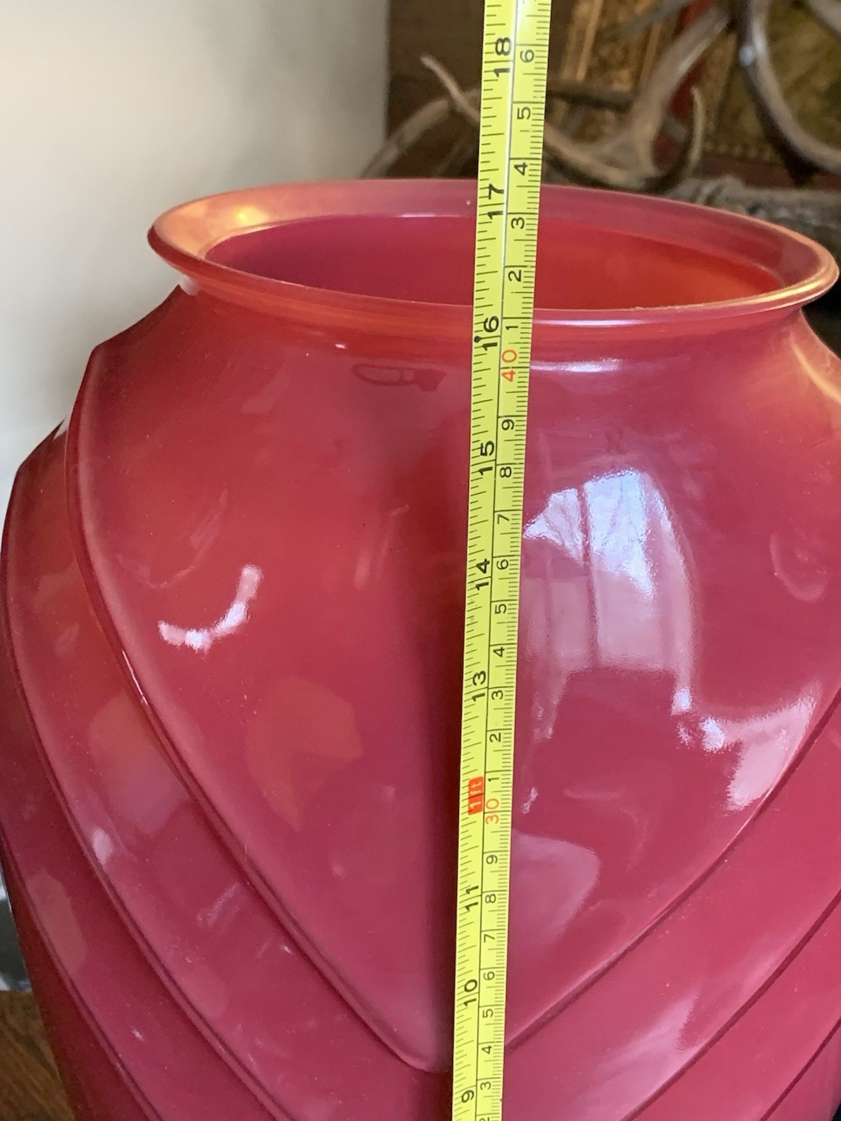 Vtg 1970’s Retro HAEGER Large 16” TableTop Floor Vase Dark Magenta Pink MCM