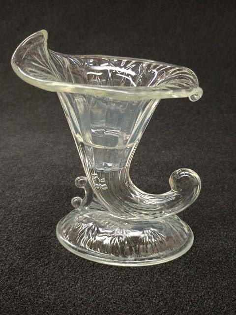 Ming Crystal Cornucopia Candleholder Fenton 1936 5 3/4″ tall CLRB150