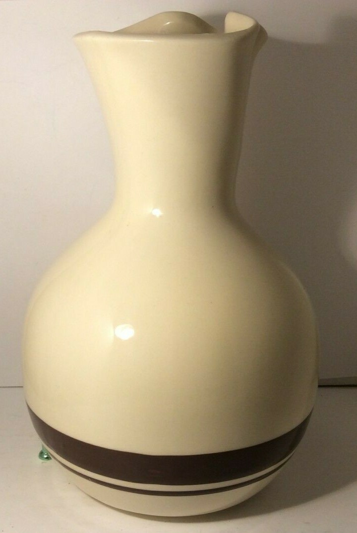 McCoy Pottery Brown & Cream Glazed Vase No. 660 8″ Tall Vintage