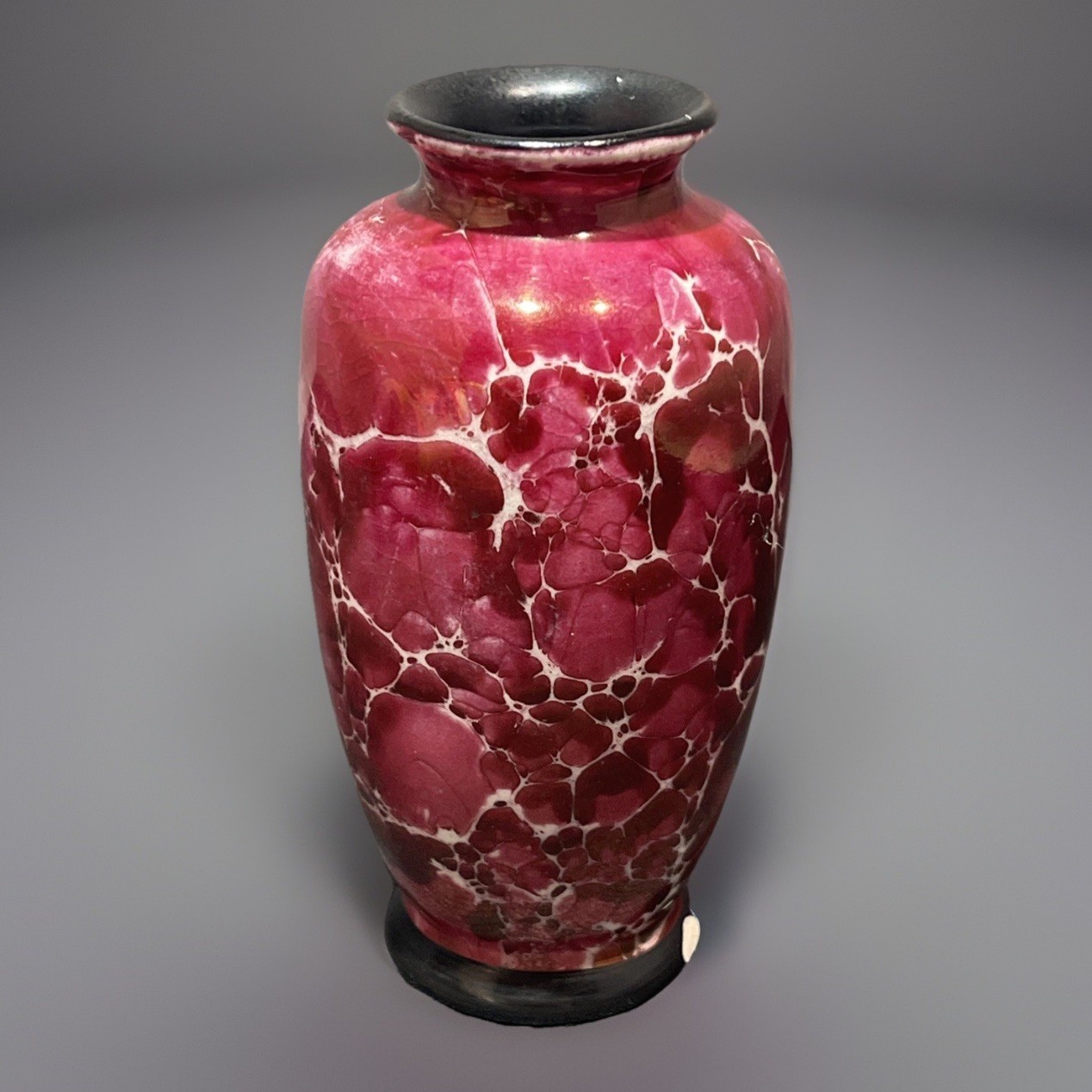 Vtg Art Deco Magenta Marbled Coronet Vase Made In Czechoslovakia 4.5″ Small Chip