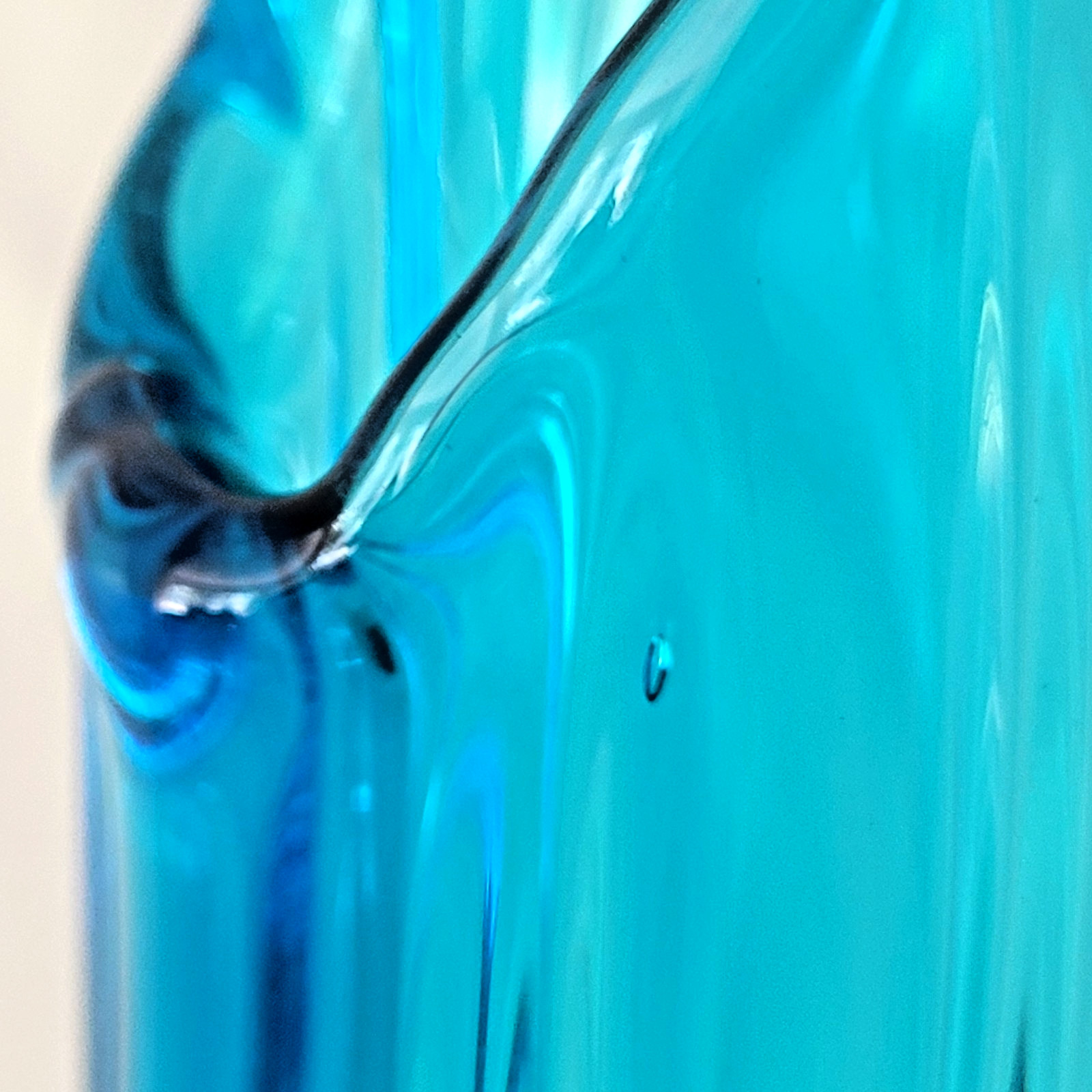 L E Smith Swung Glass Vase Peacock Blue Ribbed Pedestal 19″ MCM Bluenique